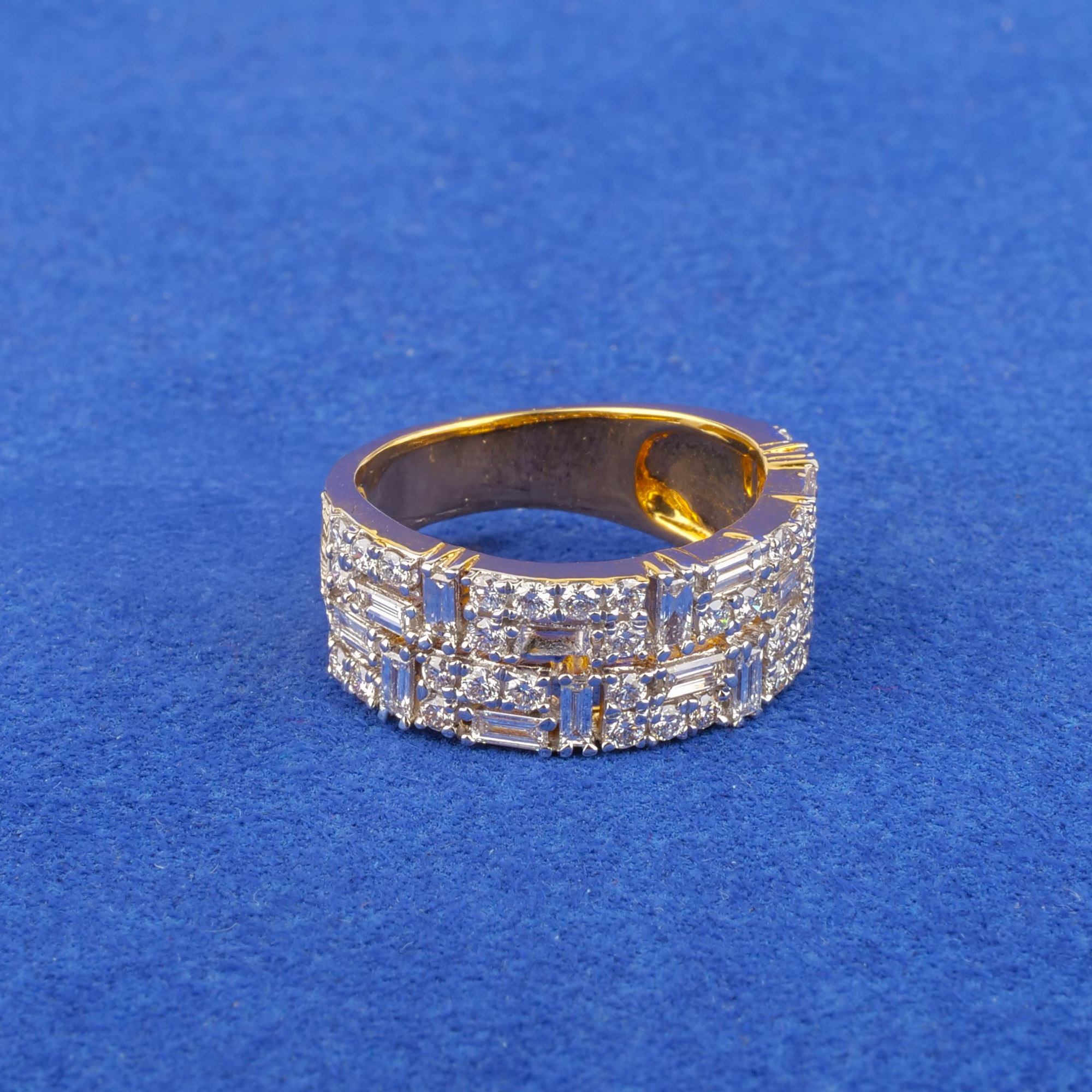 18K Yellow Gold Diamond Ring