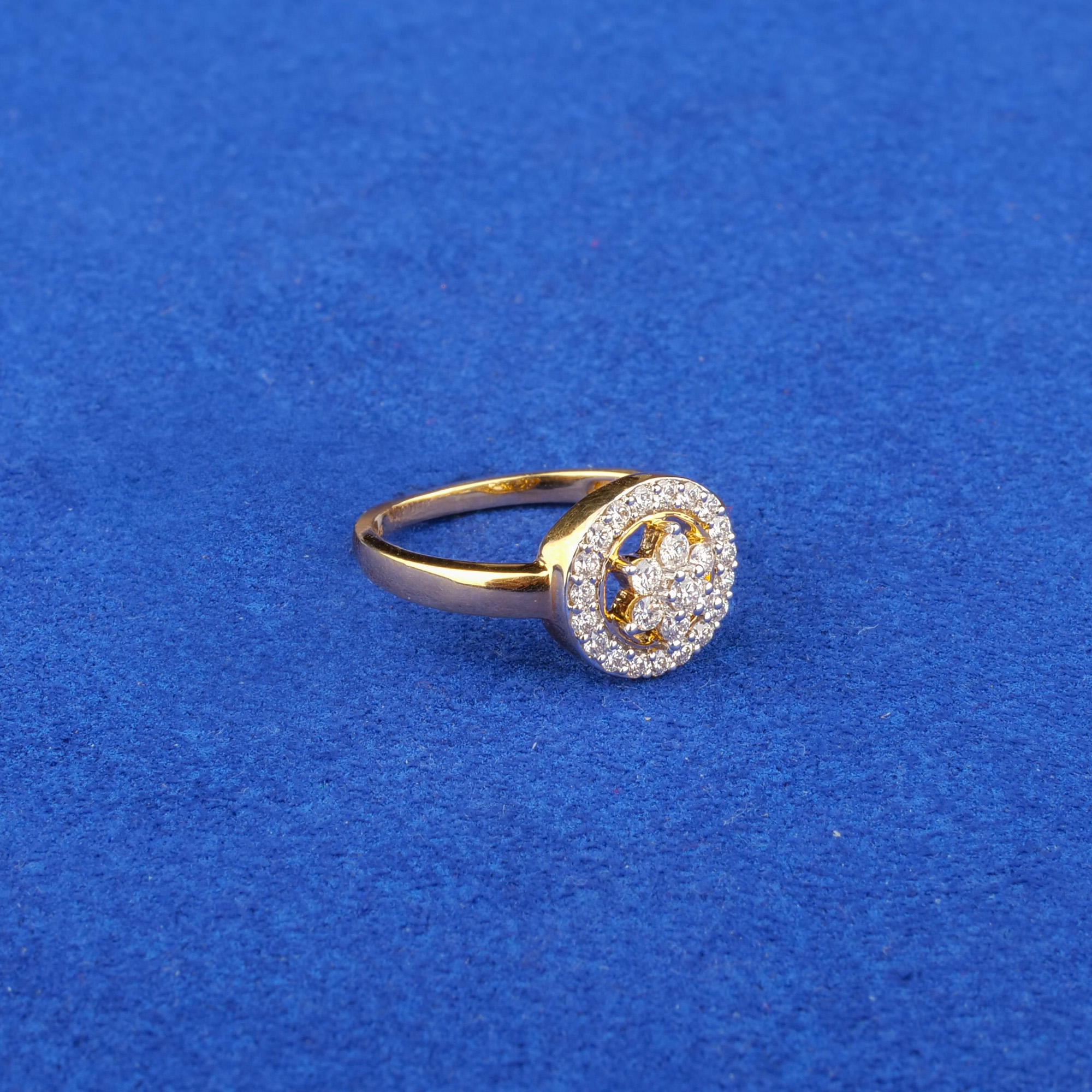 18K Yellow Gold Diamond Ring, C:0.11ct
