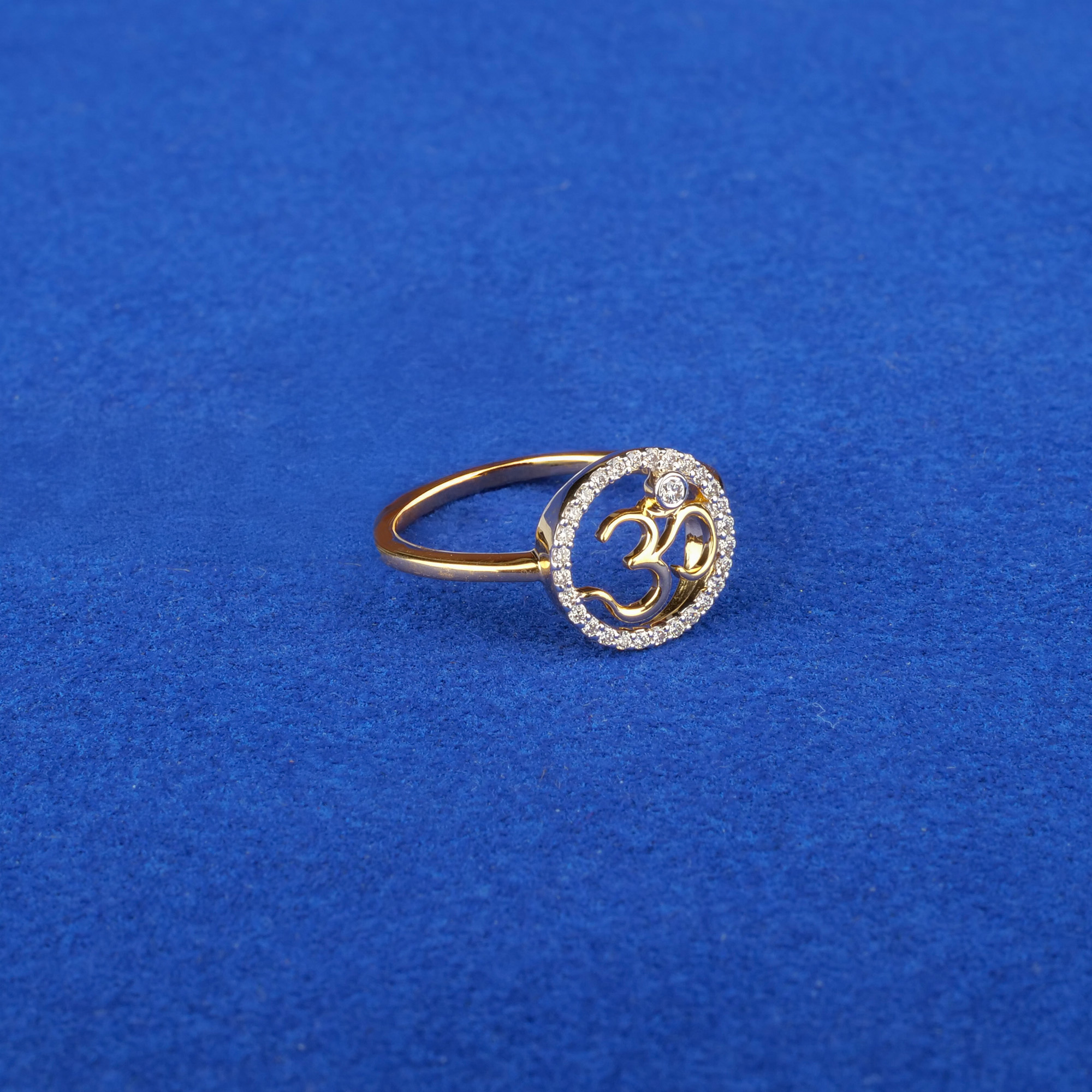 18K Yellow Gold Diamond 'Om' Ring