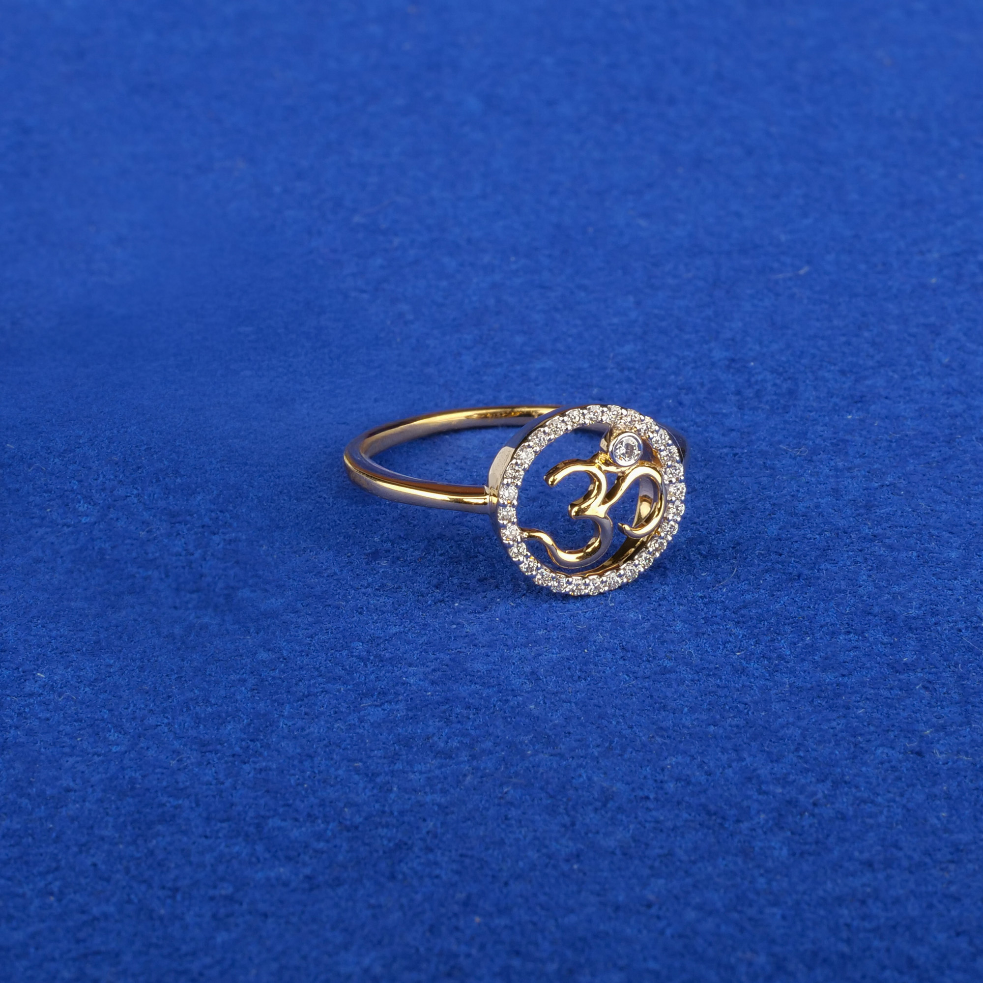 18K Yellow Gold Diamond 'Om' Ring