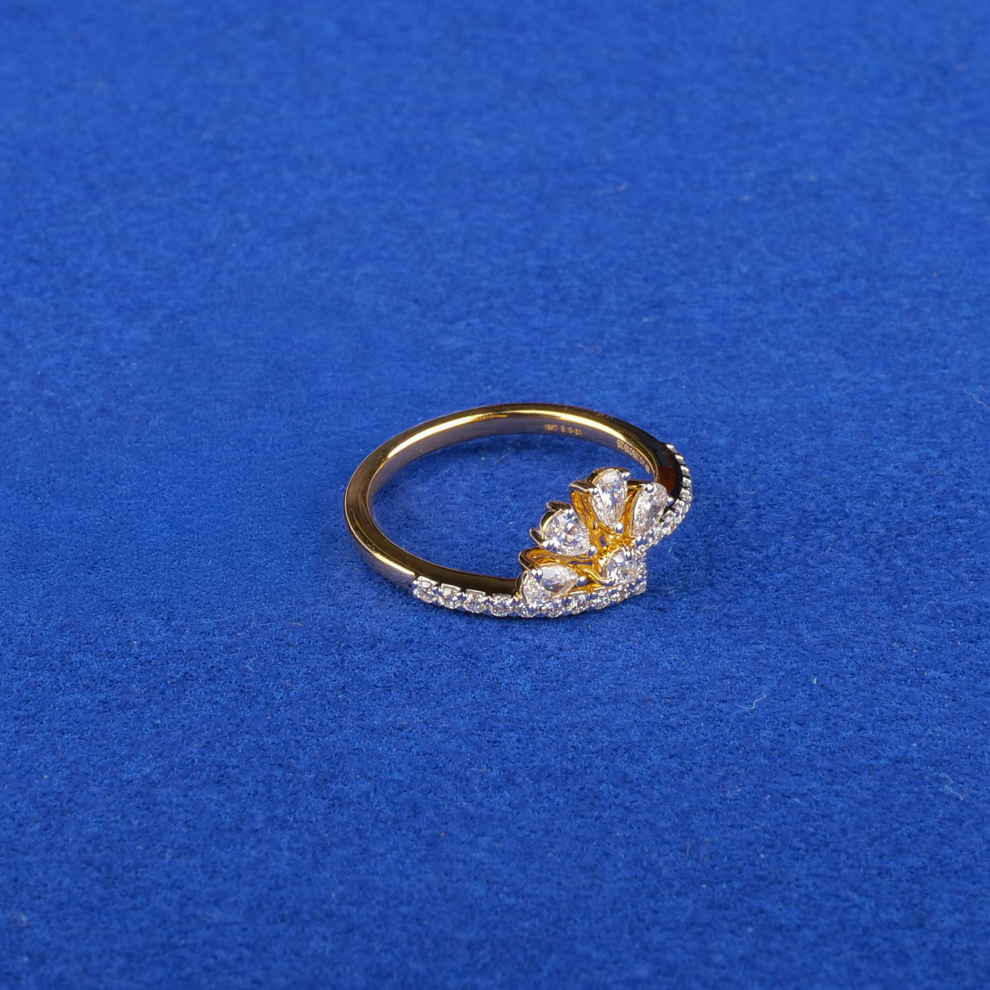 18K Yellow Gold Diamond Ring