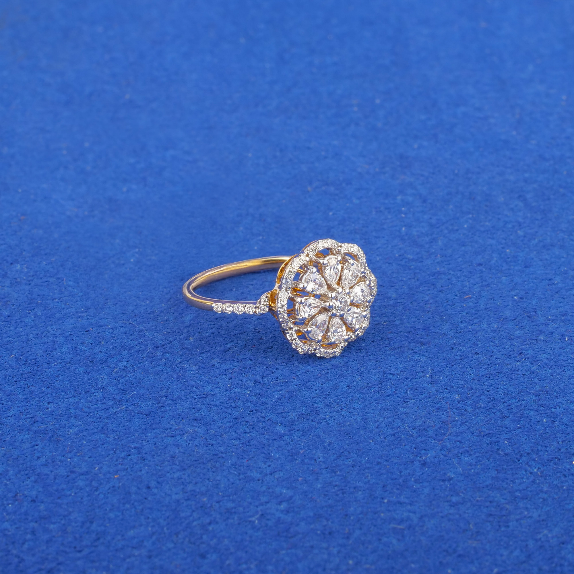 18K Yellow Gold Diamond Ring