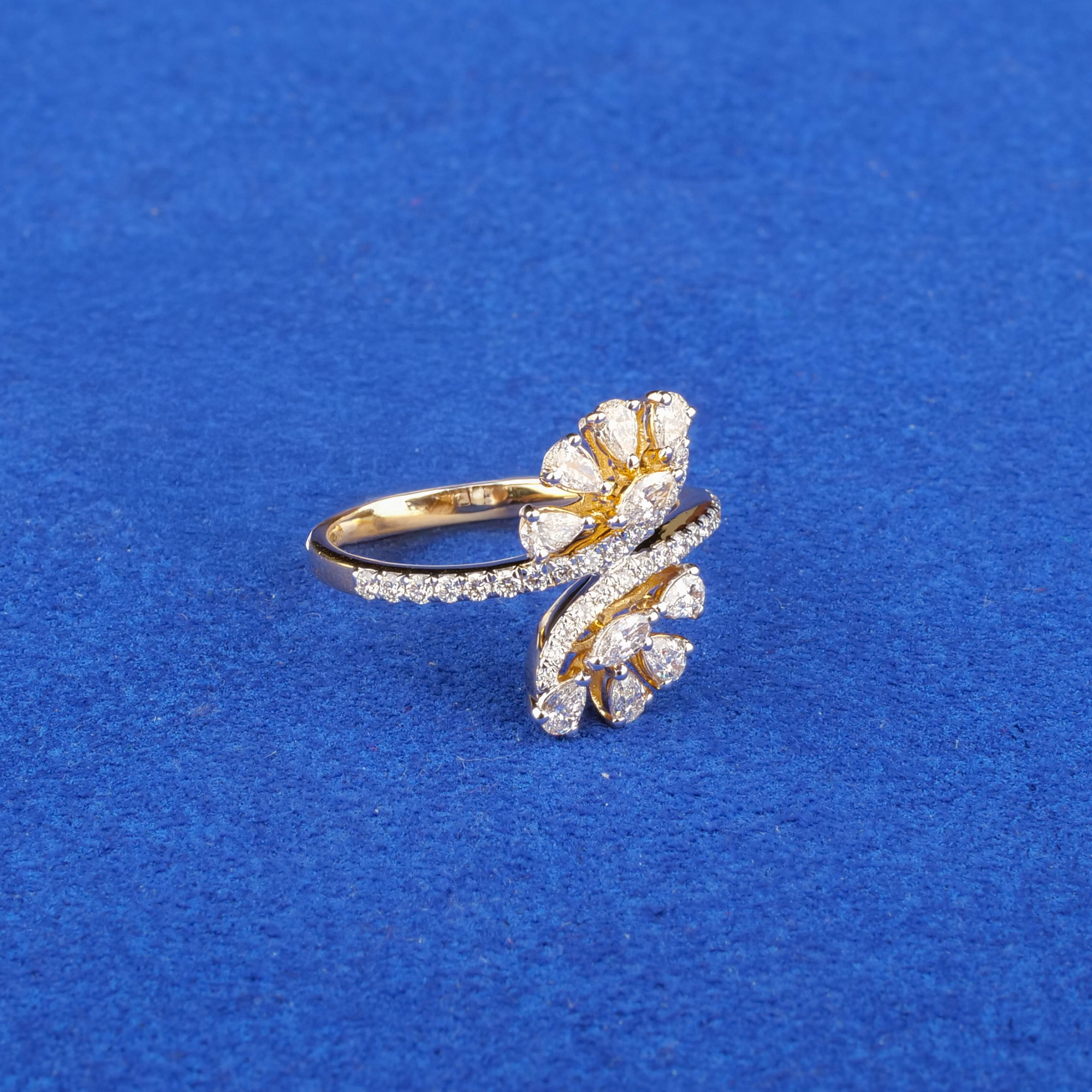 18K Yellow Gold Diamond Ring