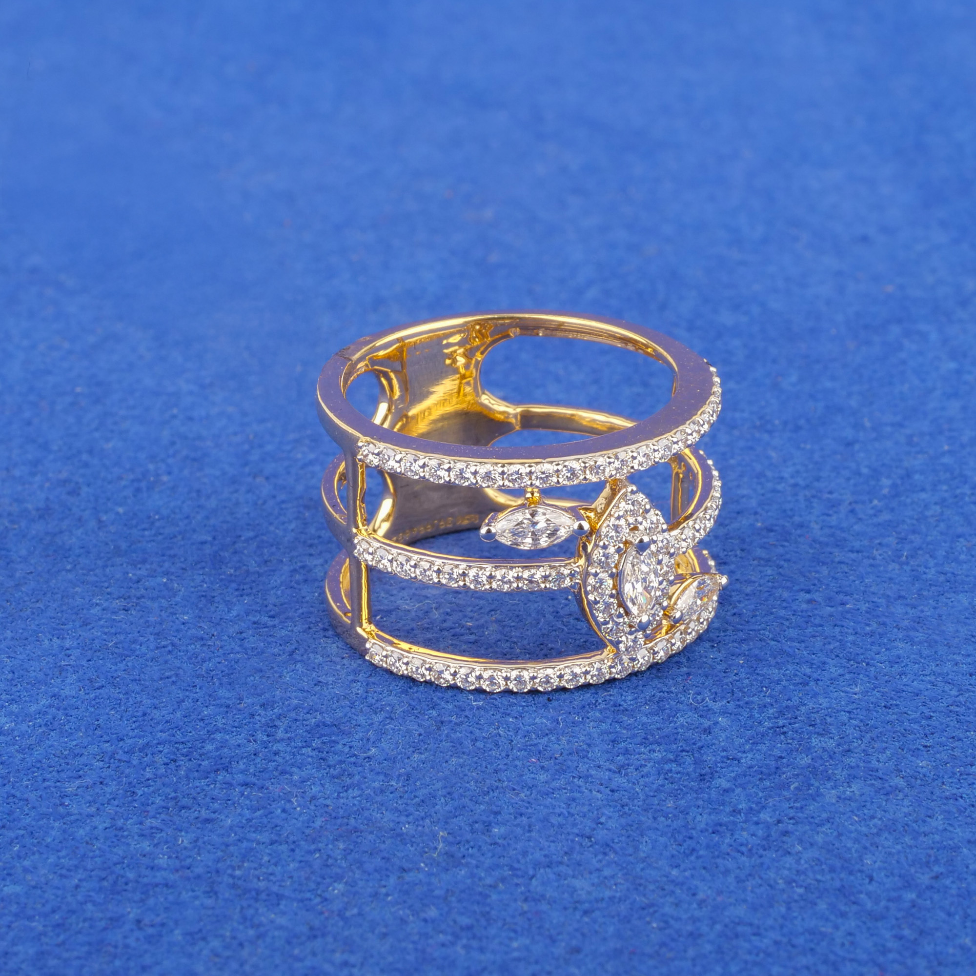 18K Yellow Gold Diamond Ring