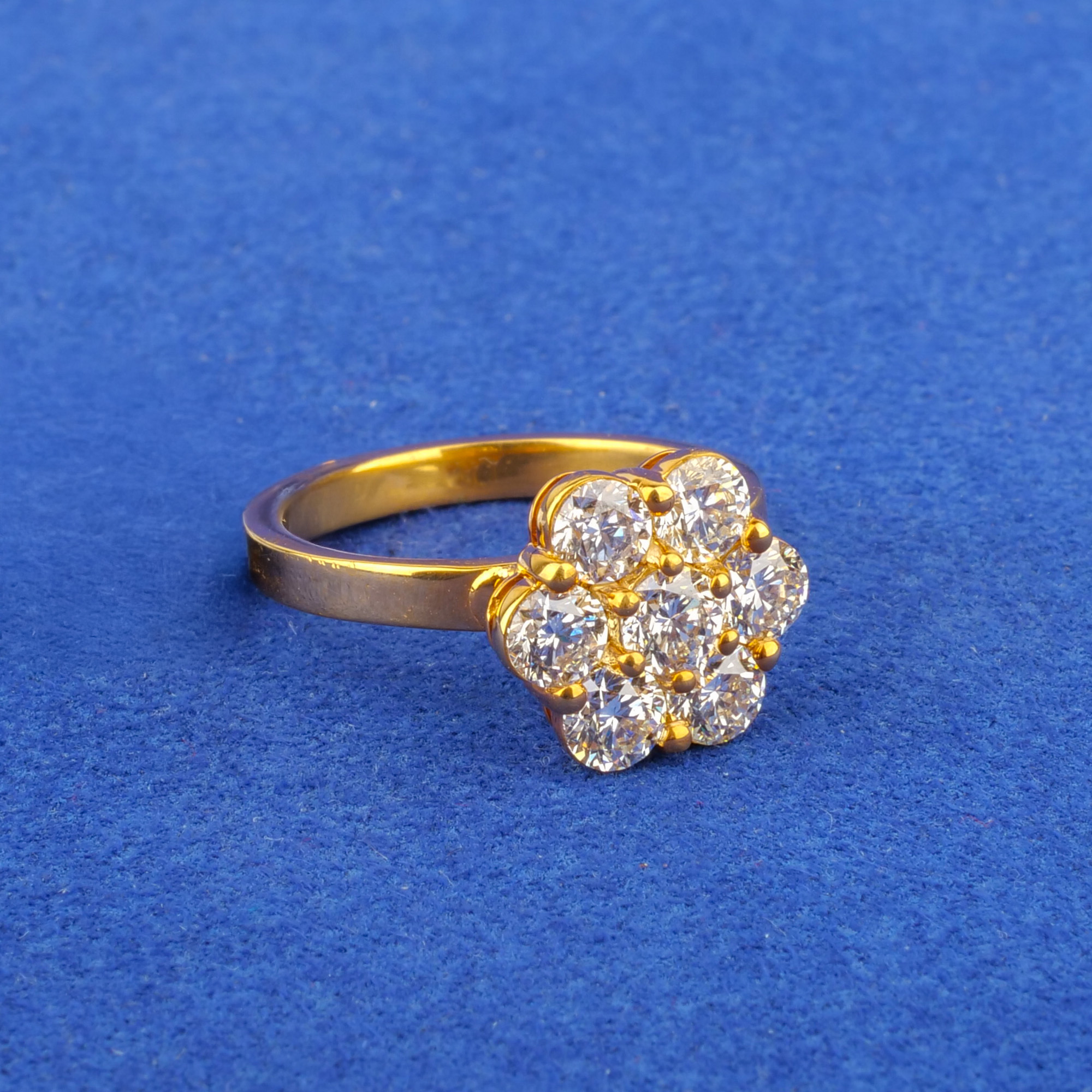18K Yellow Gold Diamond 'Flower' Ring