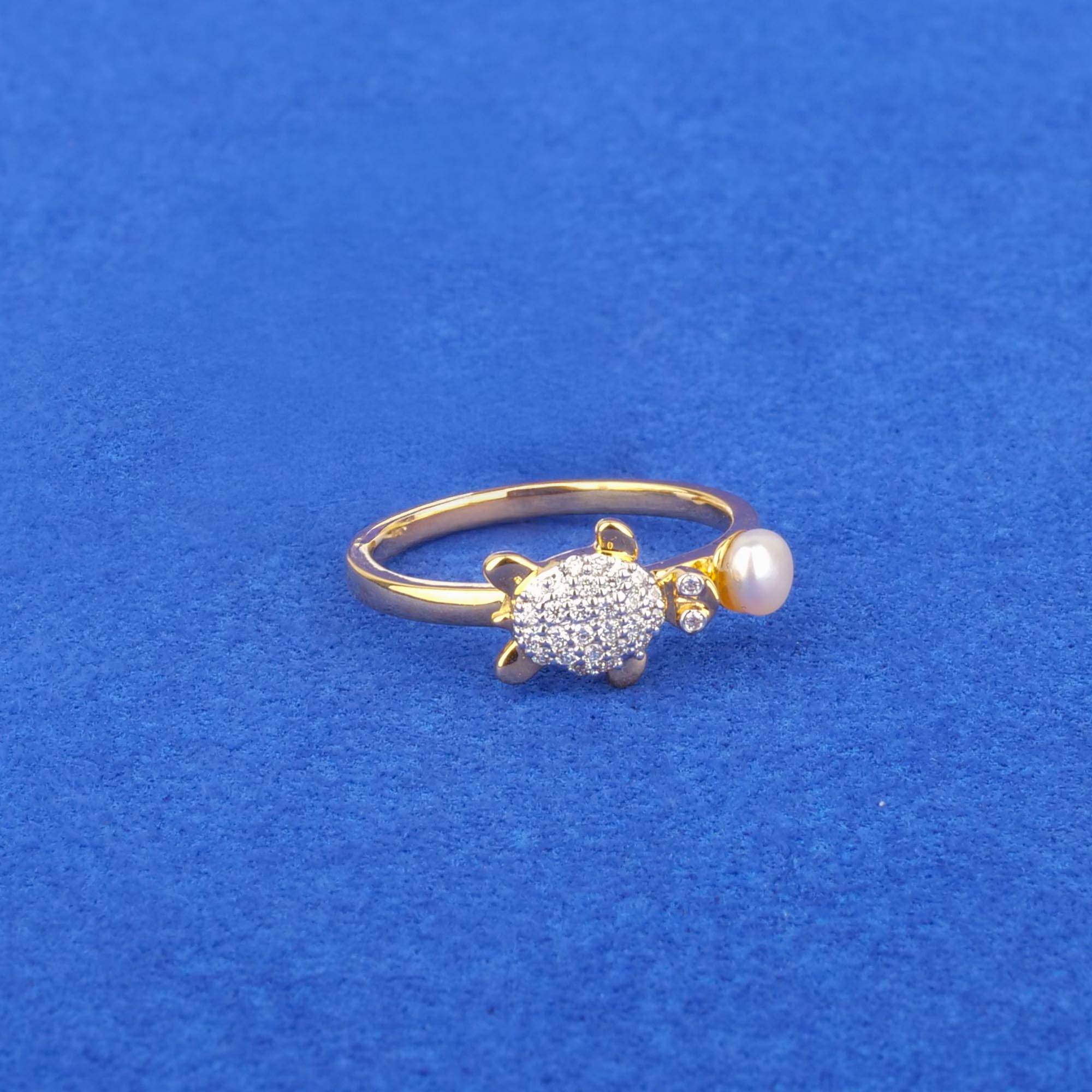 18K Yellow Gold Diamond Pearl 'Turtle' Ring