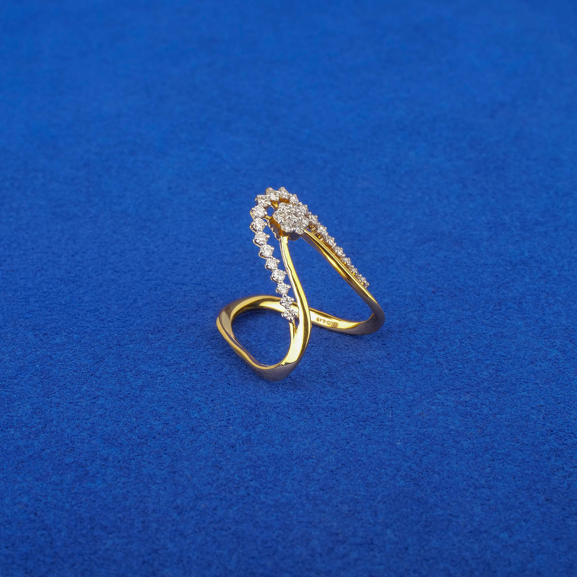 18K Yellow Gold Diamond 'Vanki' Ring