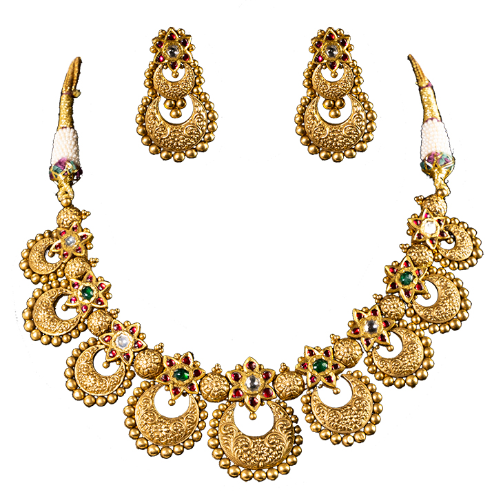 Handmade 22K Gold 'Antique' with Polki Diamonds Necklace and Earrings Set