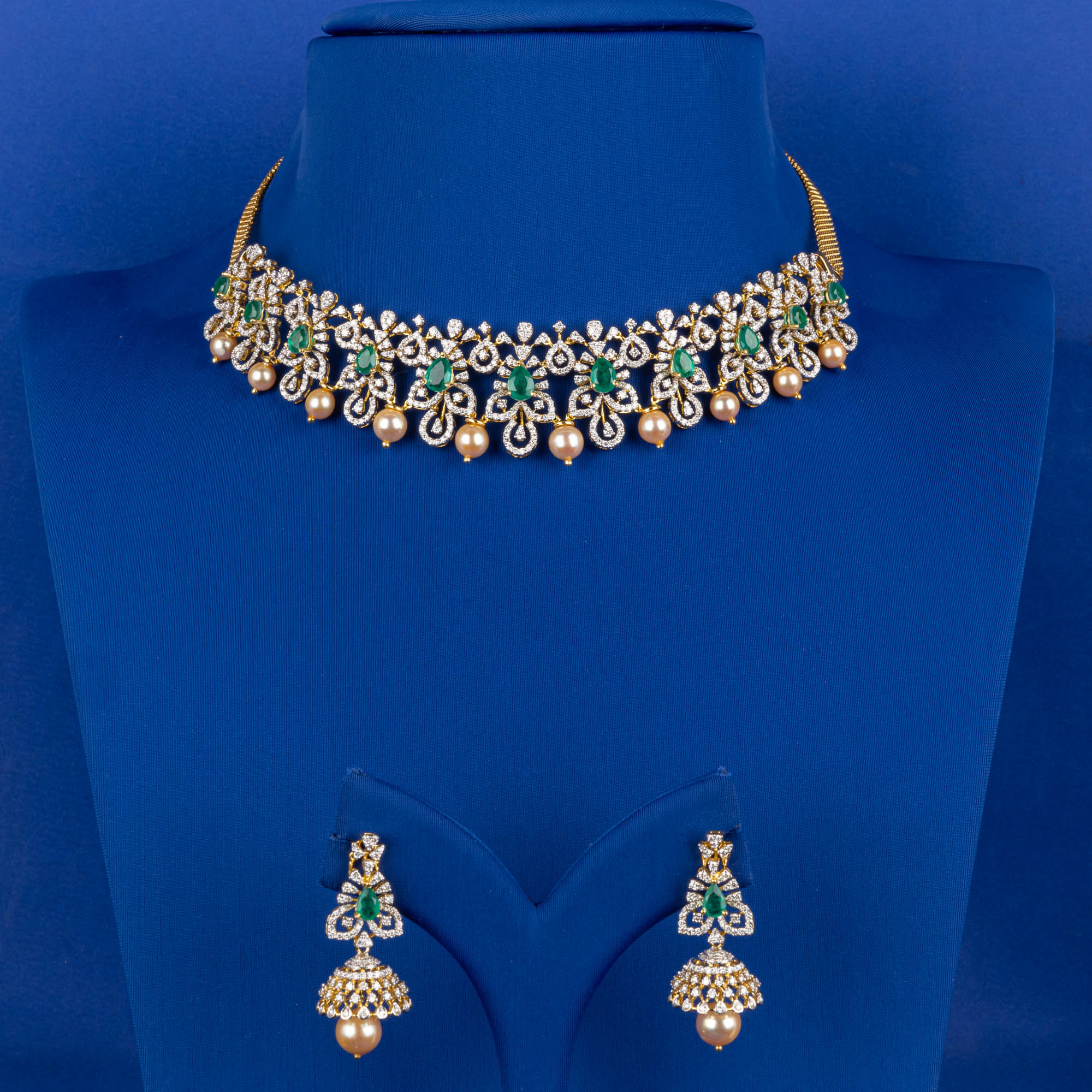 Handmade 18K Yellow Gold Diamond Neckalce and Earrings with Emeralds and Pearls