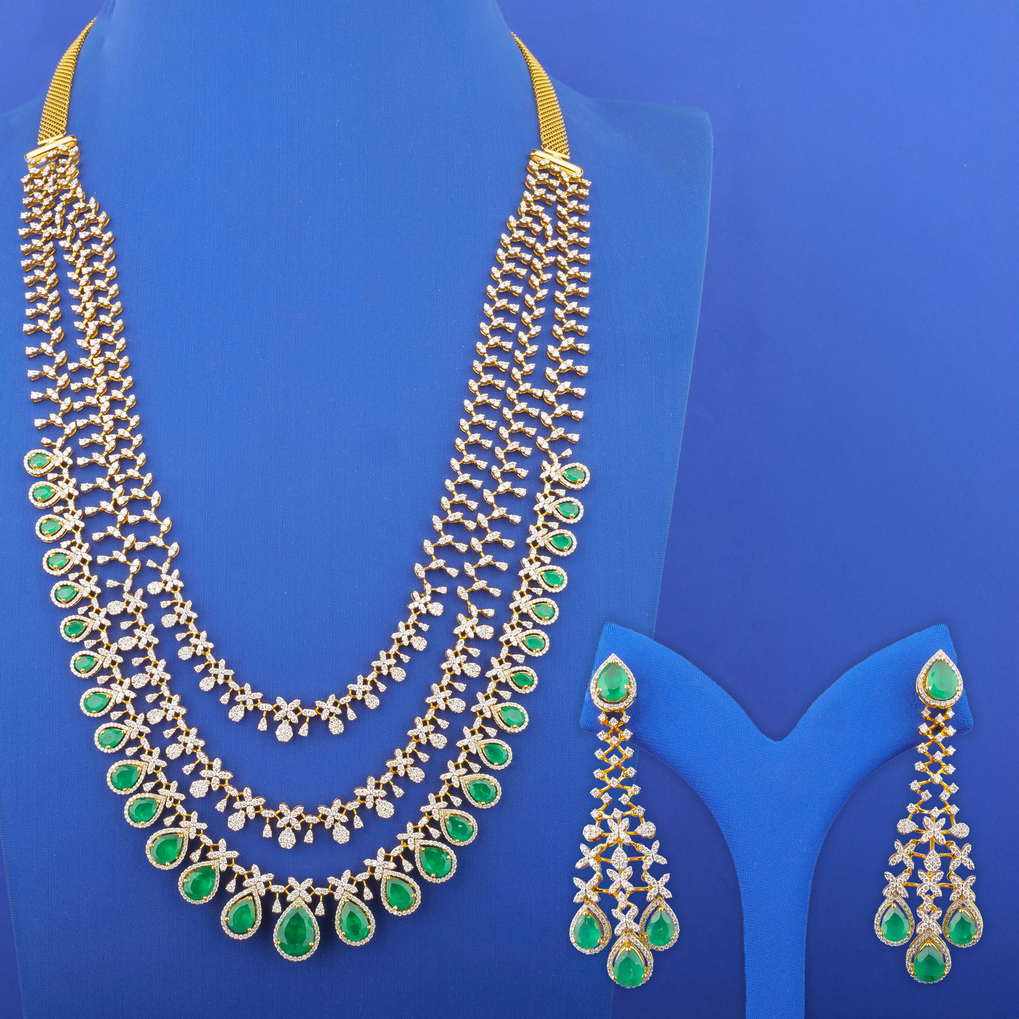 18K Yellow Gold Diamond Necklace and Earrings Set