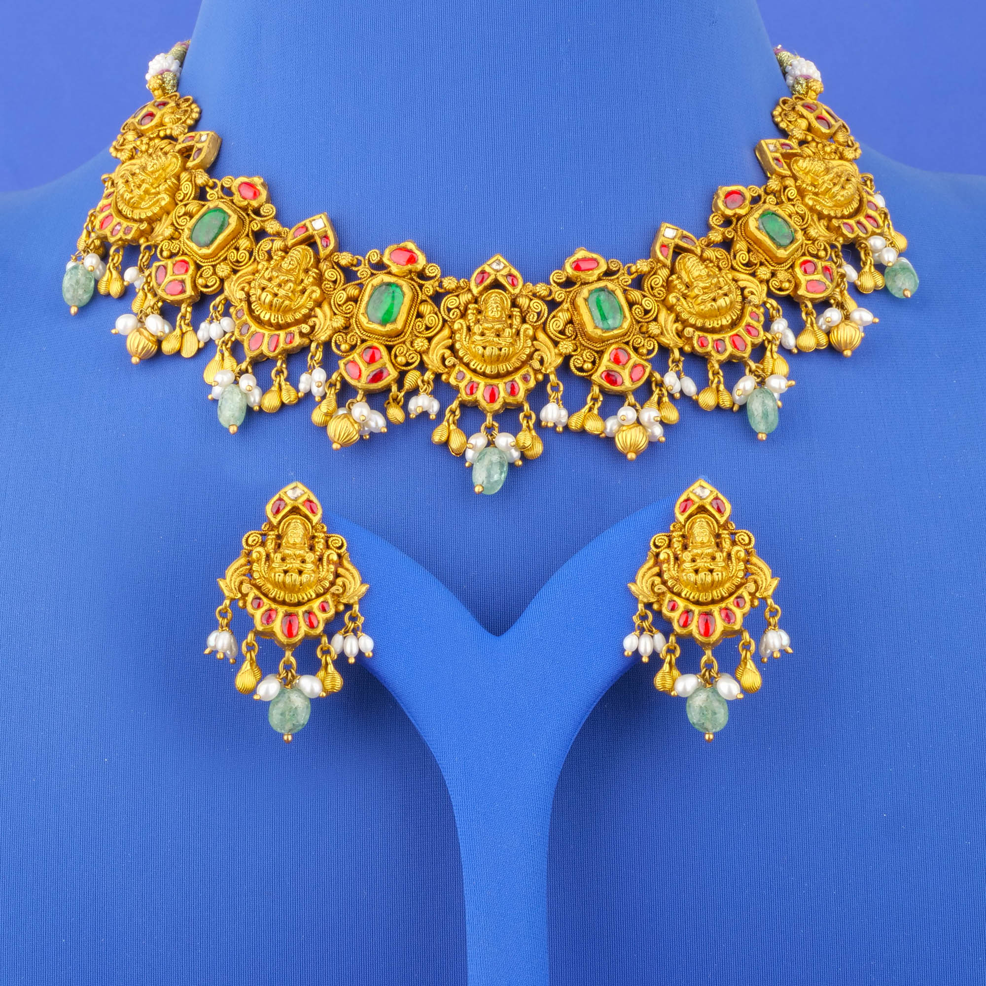 Twenty-Two Karat 'Antique' Polki Diamond Necklace Earring Set