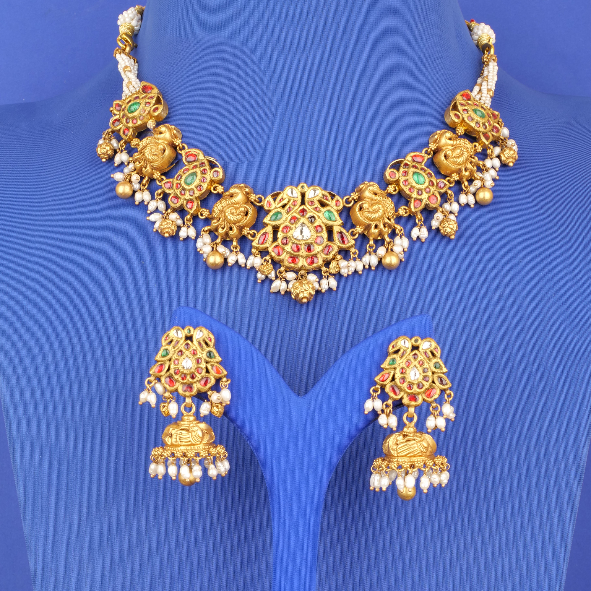 22K 'Antique' Polki Diamond Necklace and Earring Set