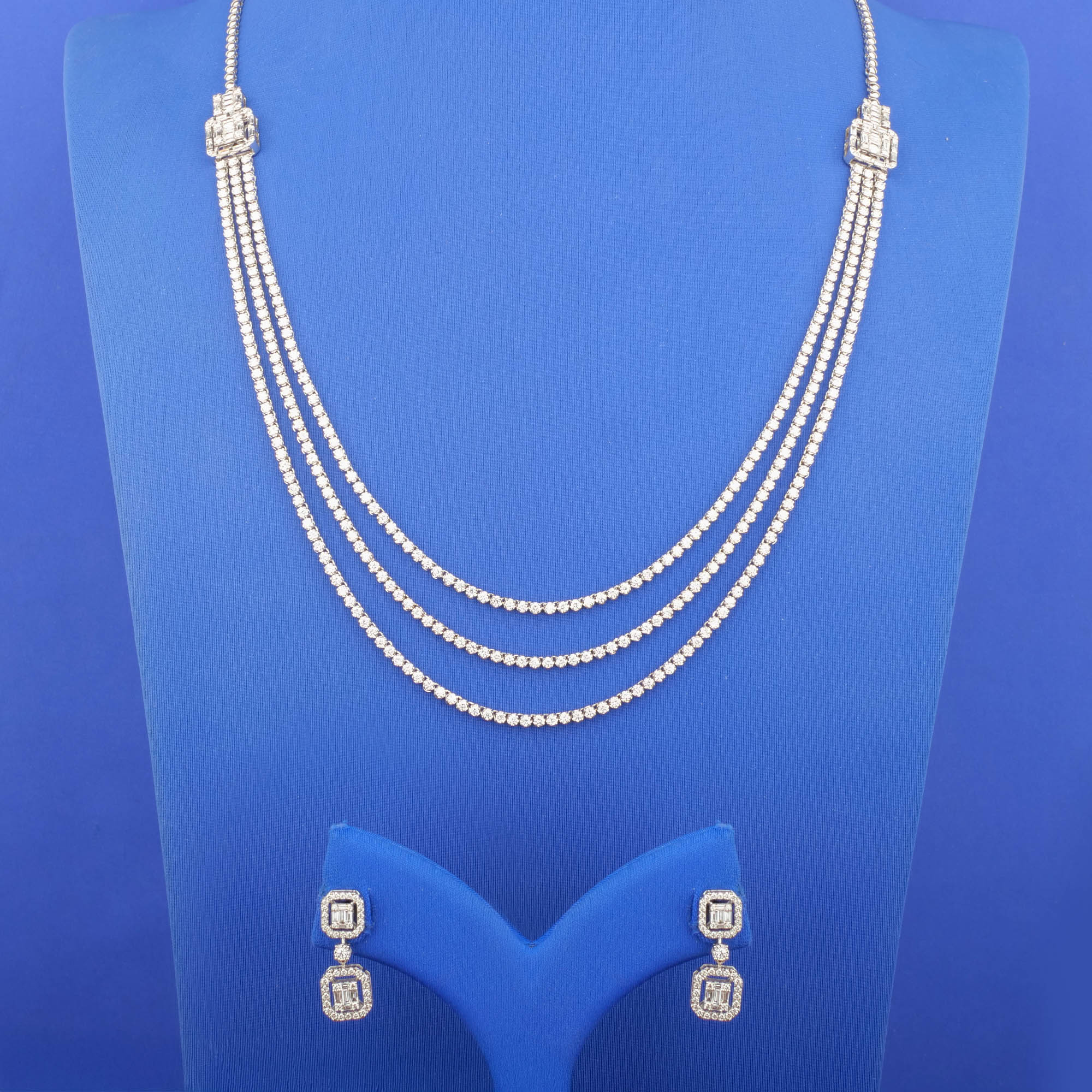 18K White Gold Diamond Necklace Earring Set
