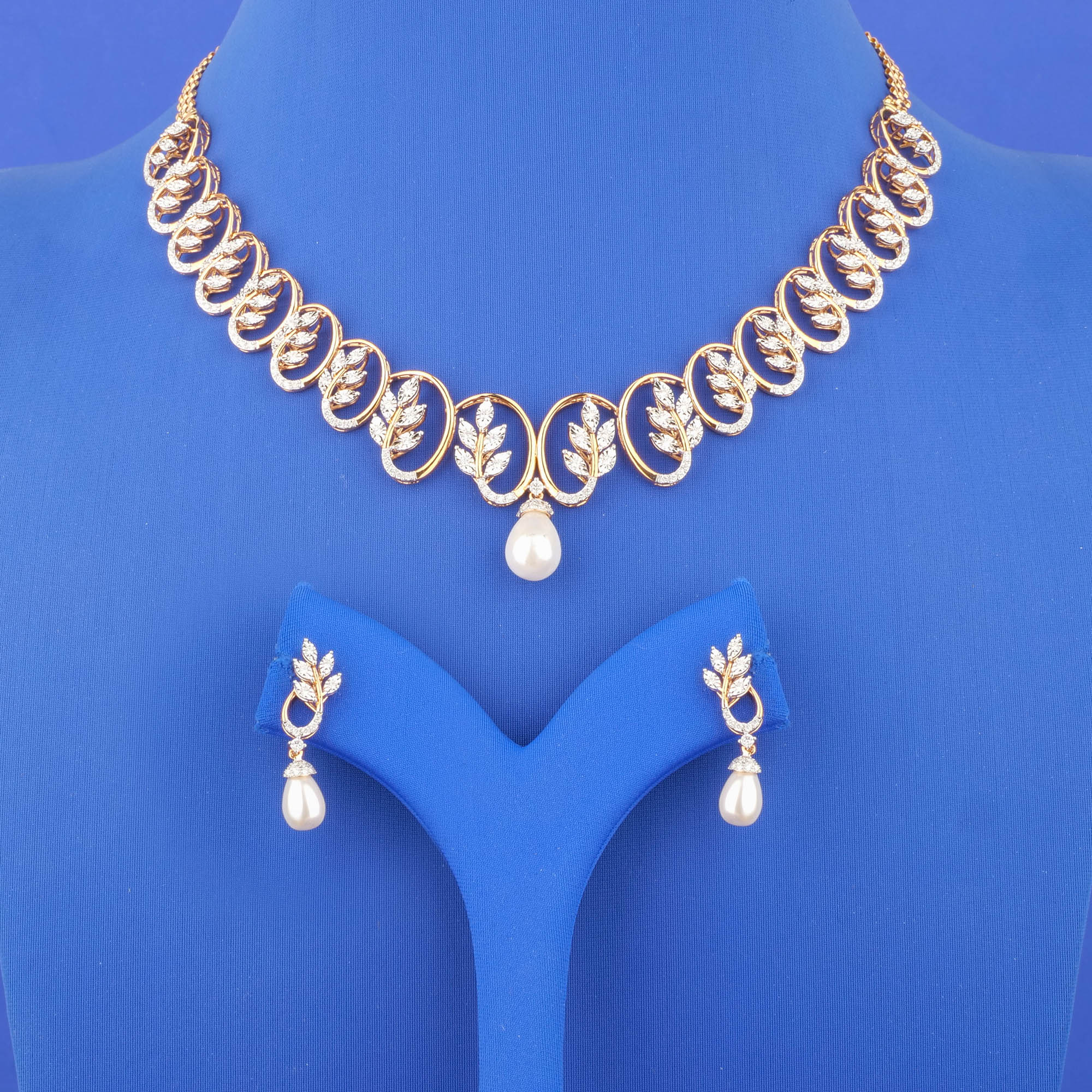 18K Rose Gold & White Gold Diamond Pearl Necklace and Earrings Set