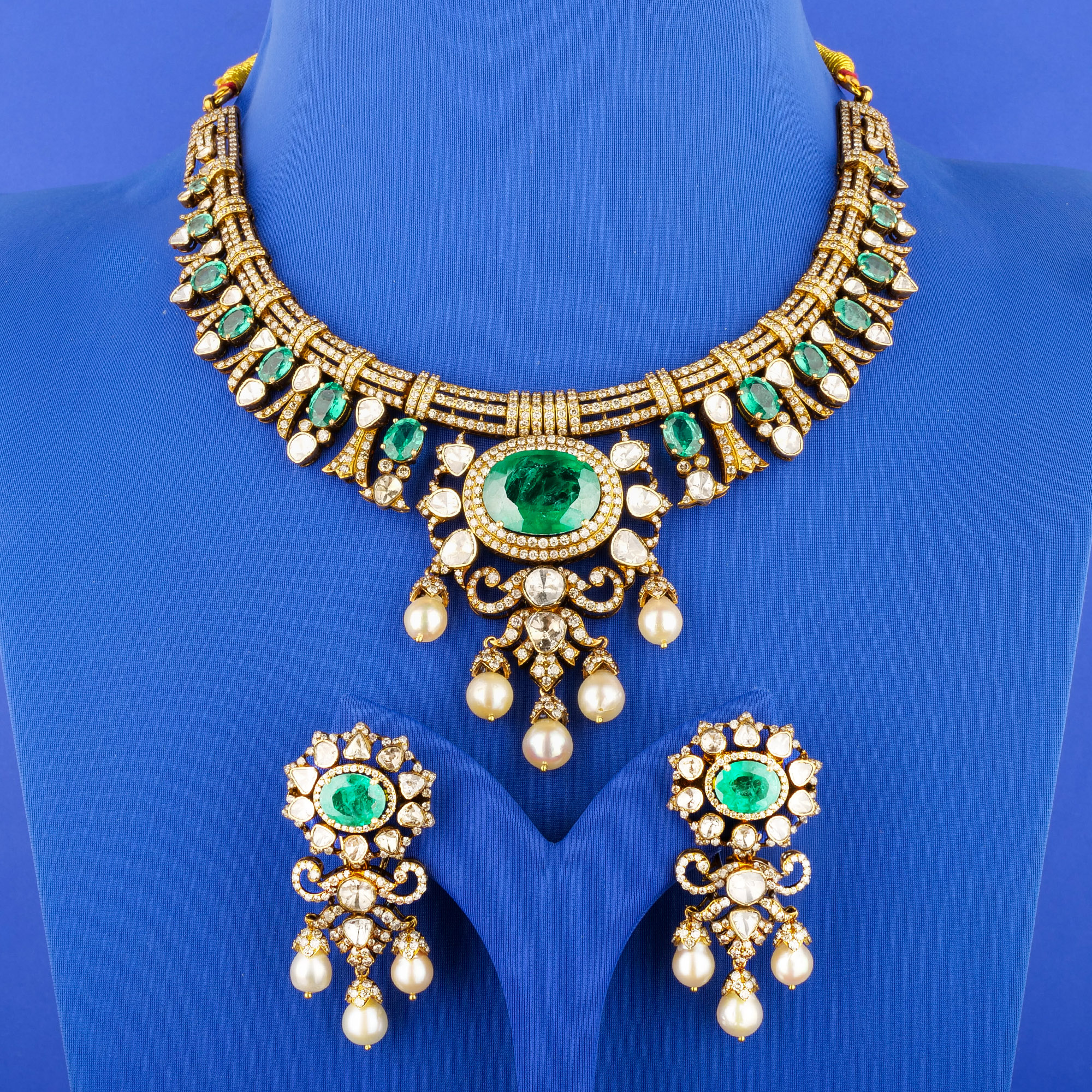 18K 'Victorian' Diamond/Polki Diamond Necklace and Earrings Set w/ Emeralds