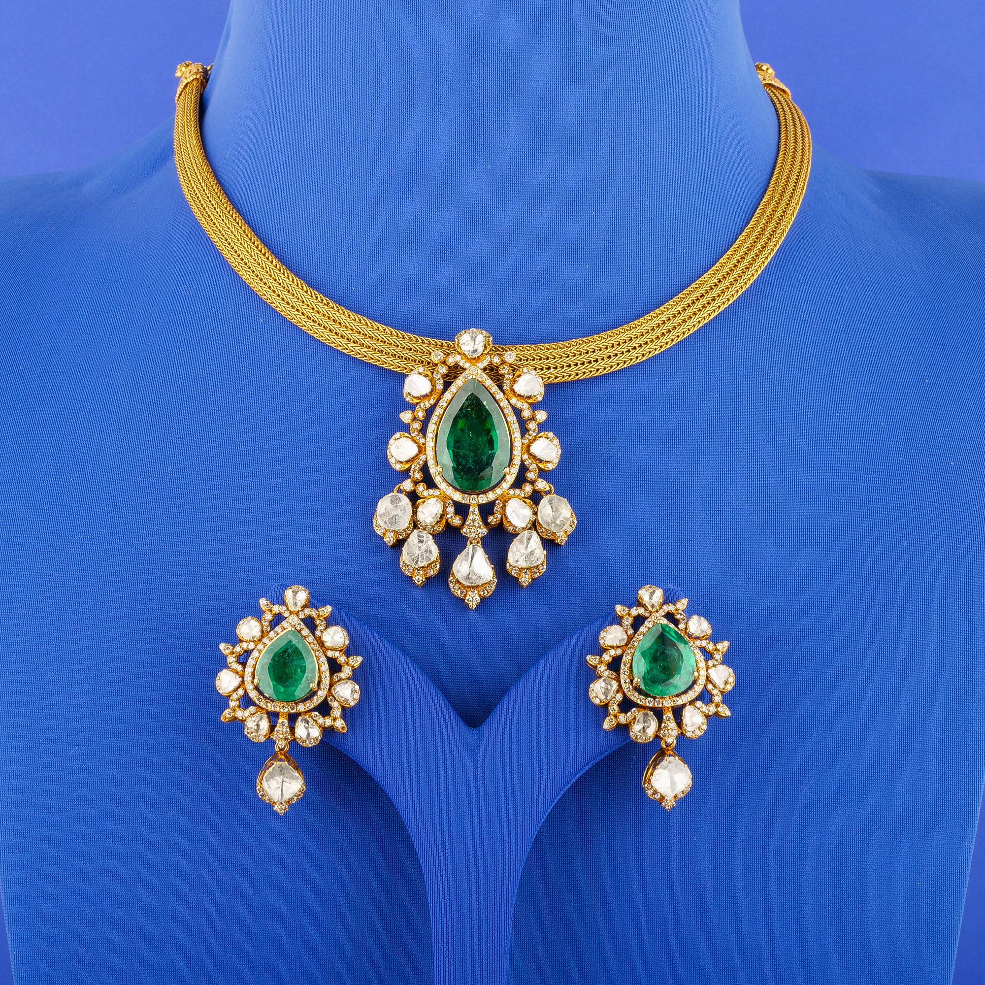 18K 'Victorian' Polki Diamond/Diamond Emerald Necklace Earrings Set