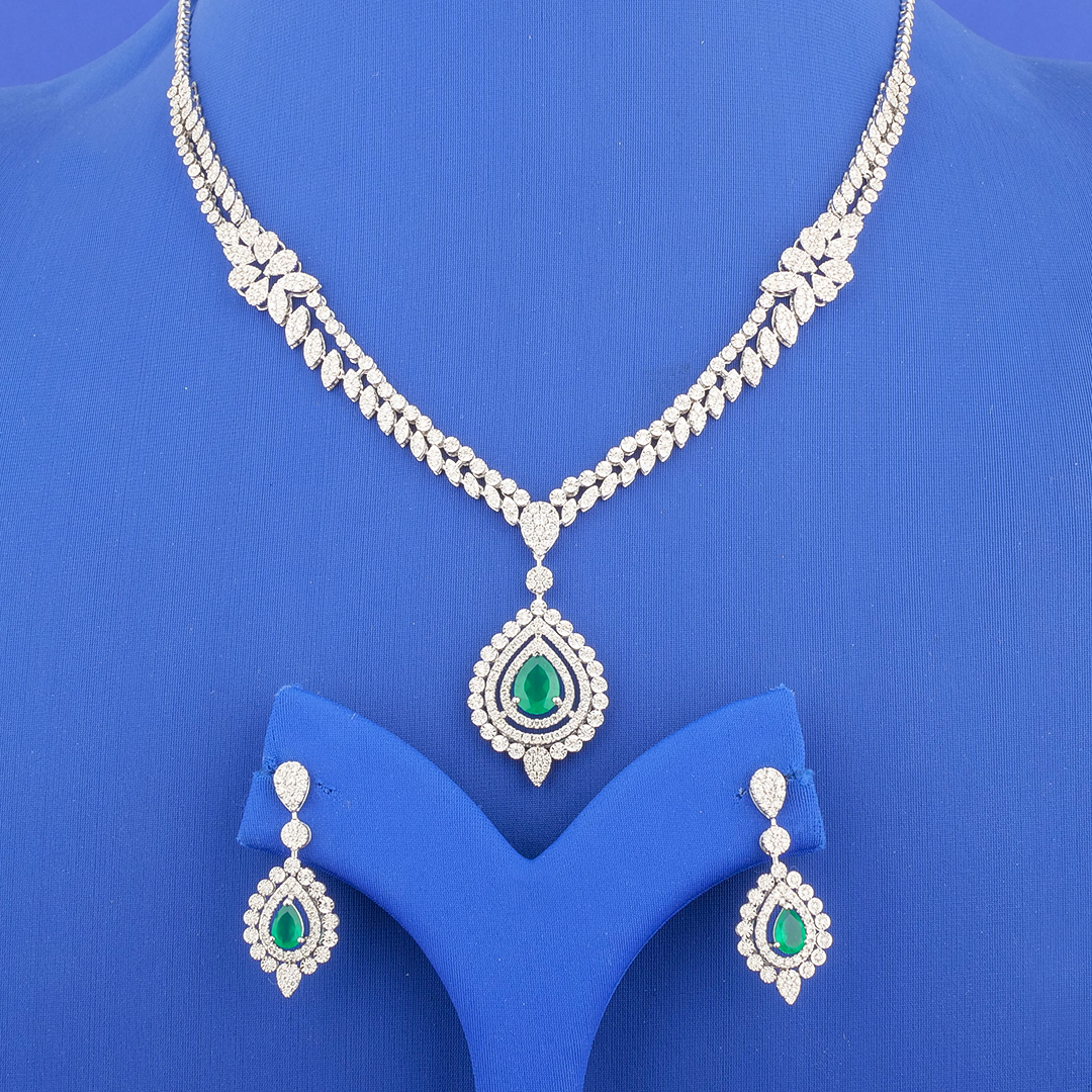 18K White Gold Diamond Necklace and Earrings Set w/ Green Onyx