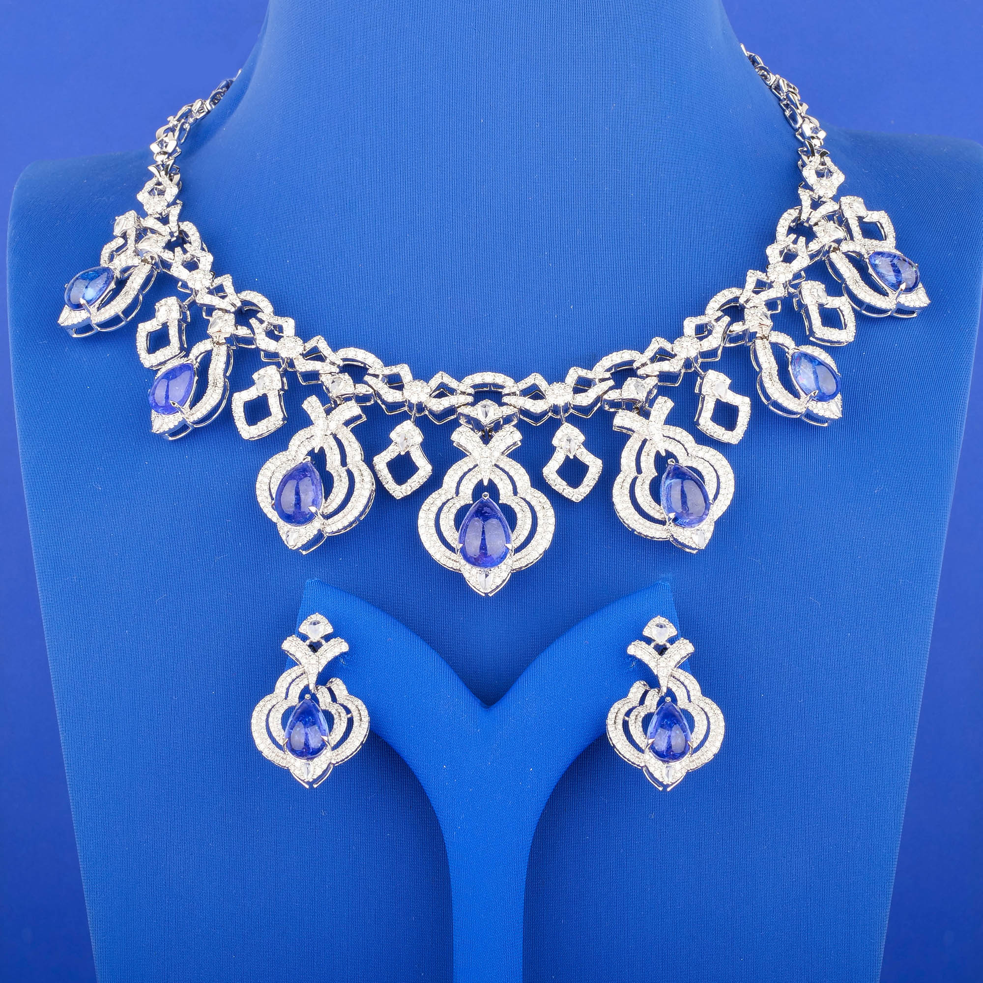 18K White Gold Diamond Necklace and Earrings Set w/  Cabochon Tanzanites