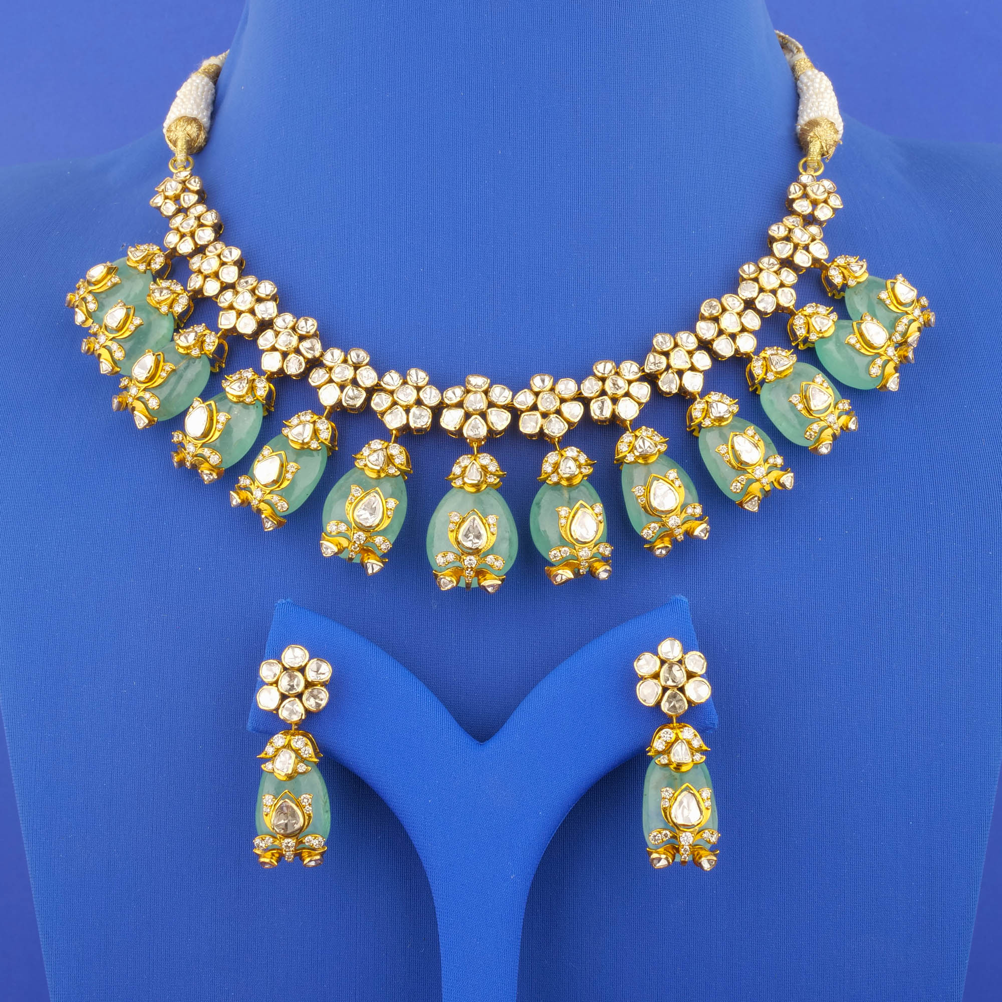 18K 'Victorian Diamond/Polki Diamond Emerald Necklace and Earrings Set