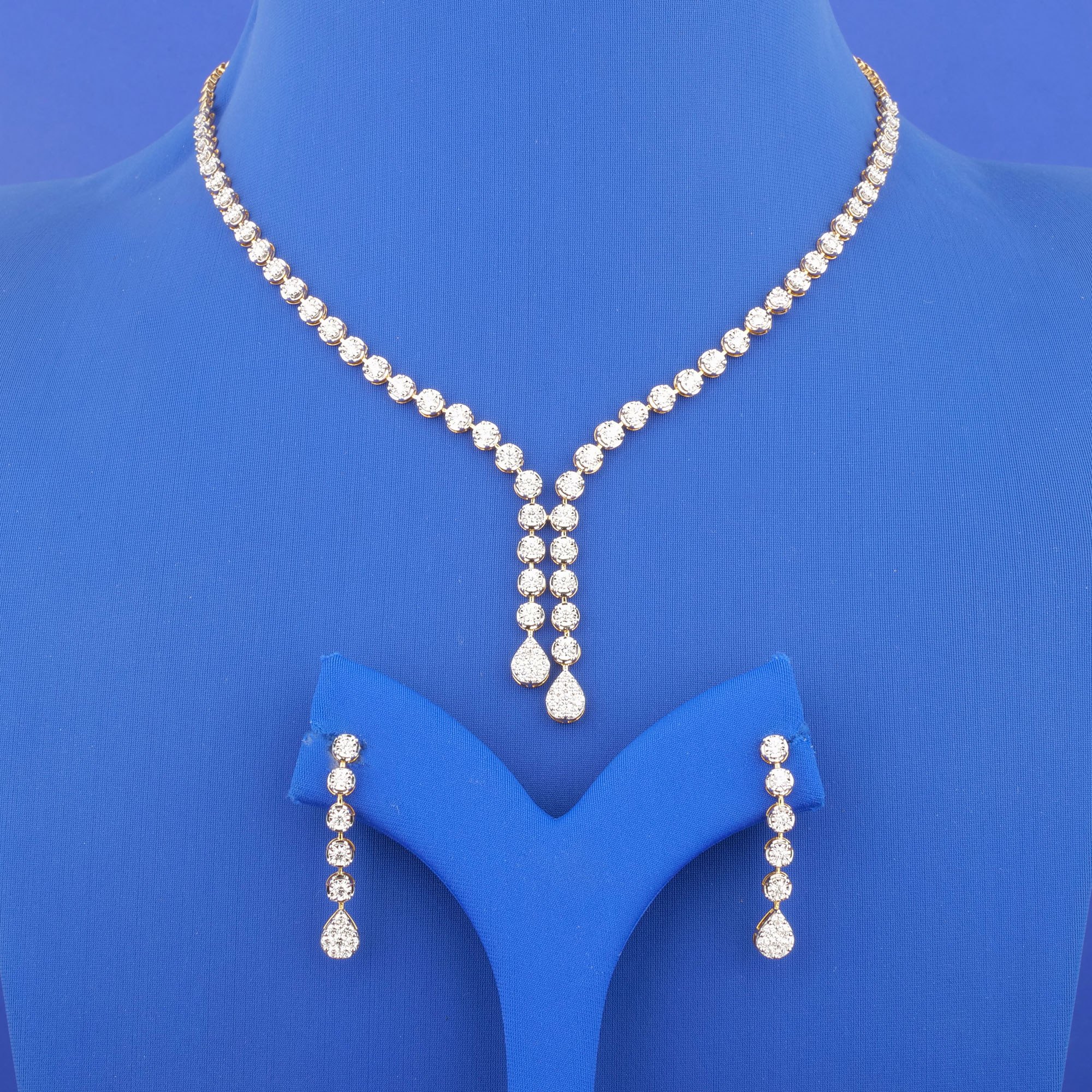18K Yellow Gold Diamond Necklace and Earrings Set