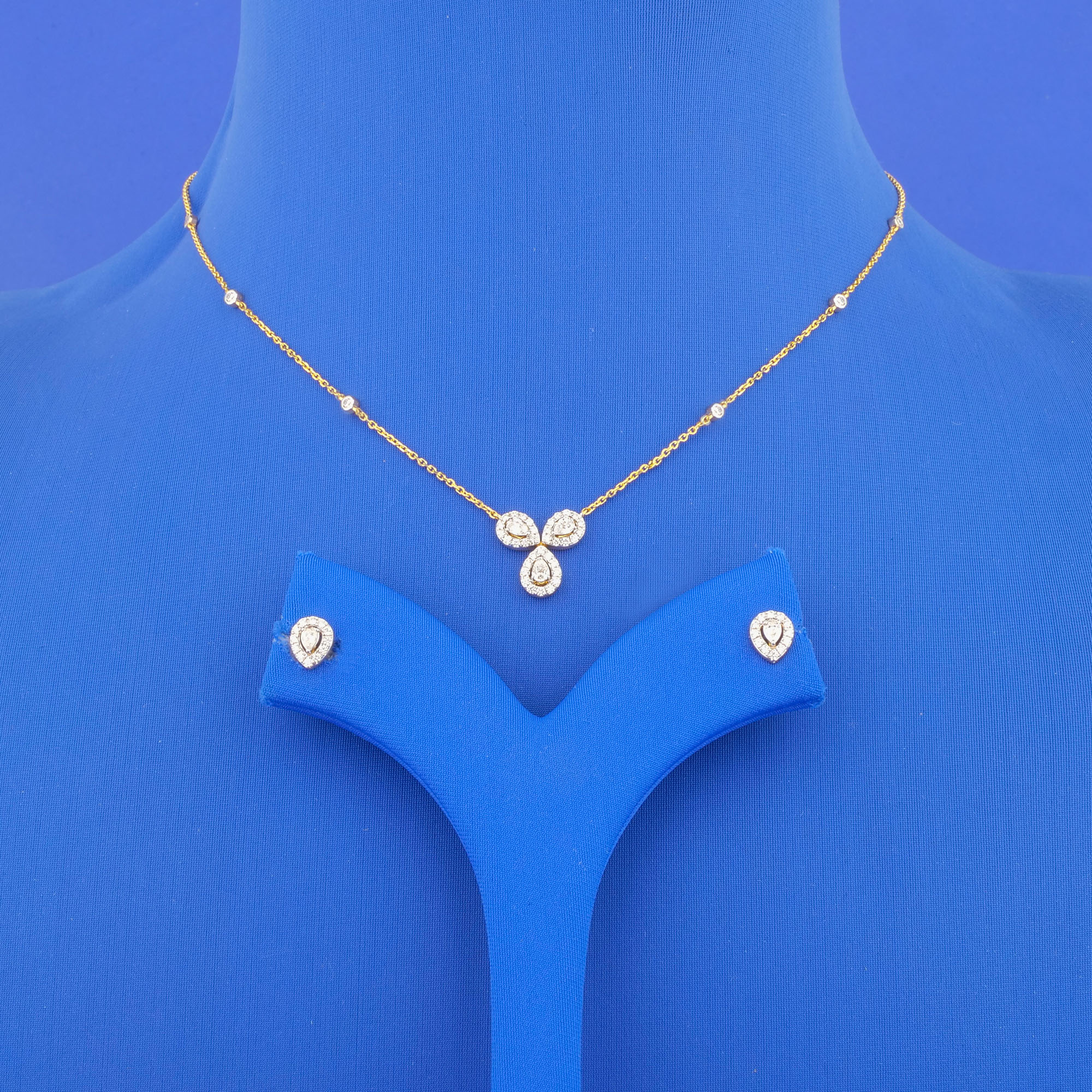 18K Yellow Gold Diamond Necklace and Earrings Set
