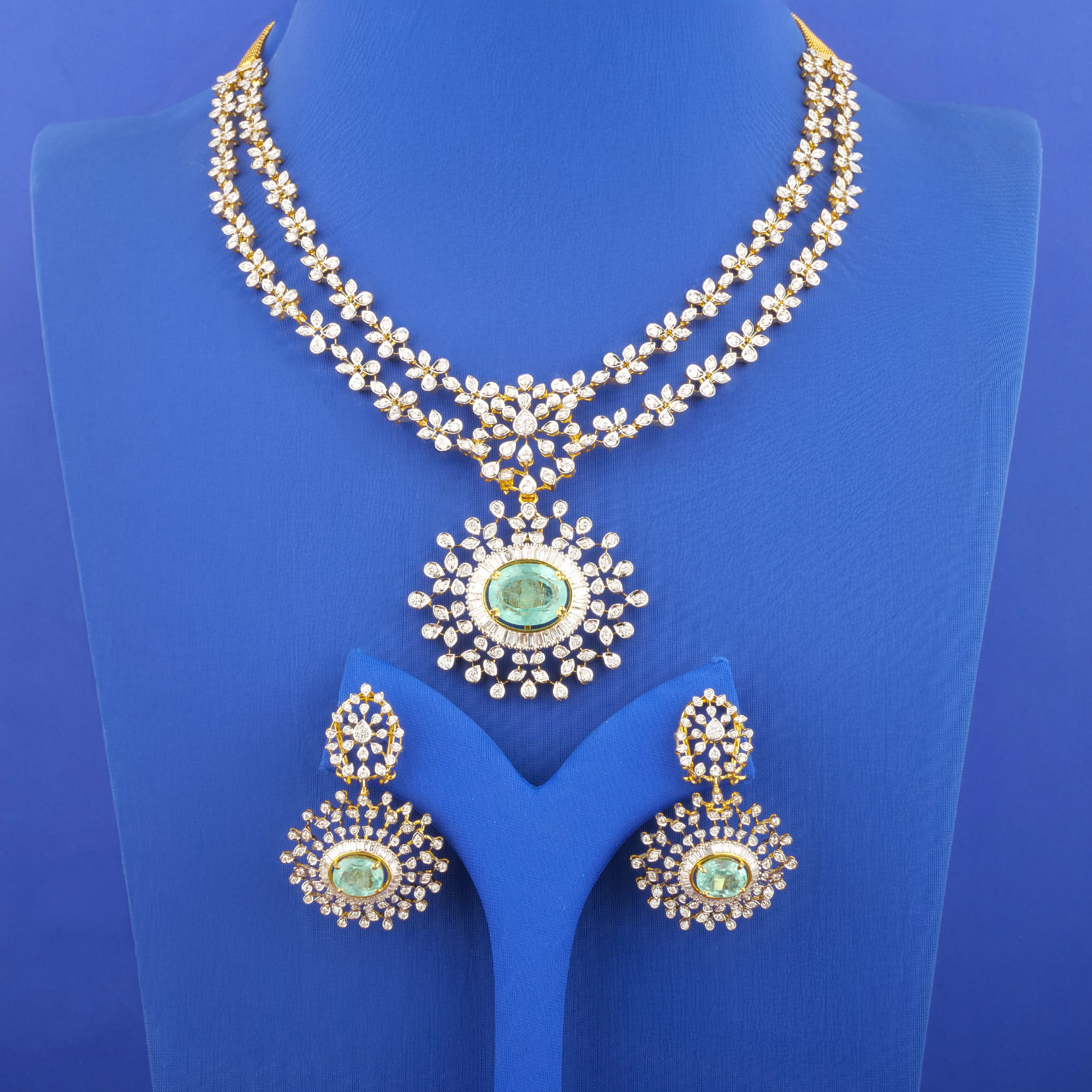 18K Yellow Gold Diamond Necklace and Earrings Set (Intchg.)