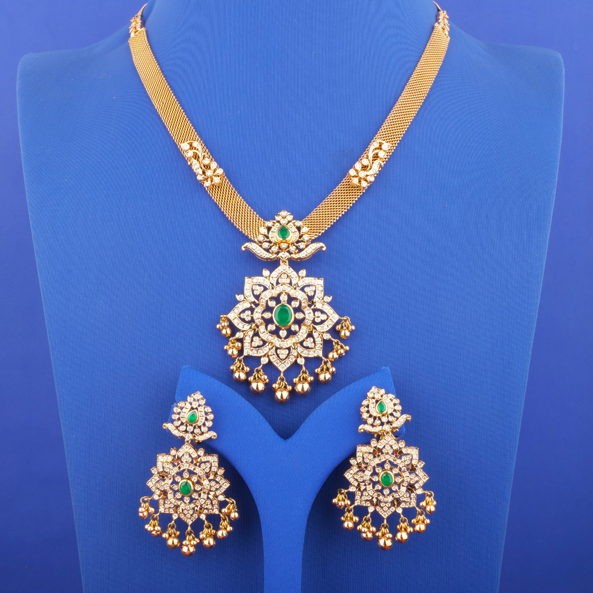 18K Gold Diamond Necklace and Earrings Set (Intchg.)