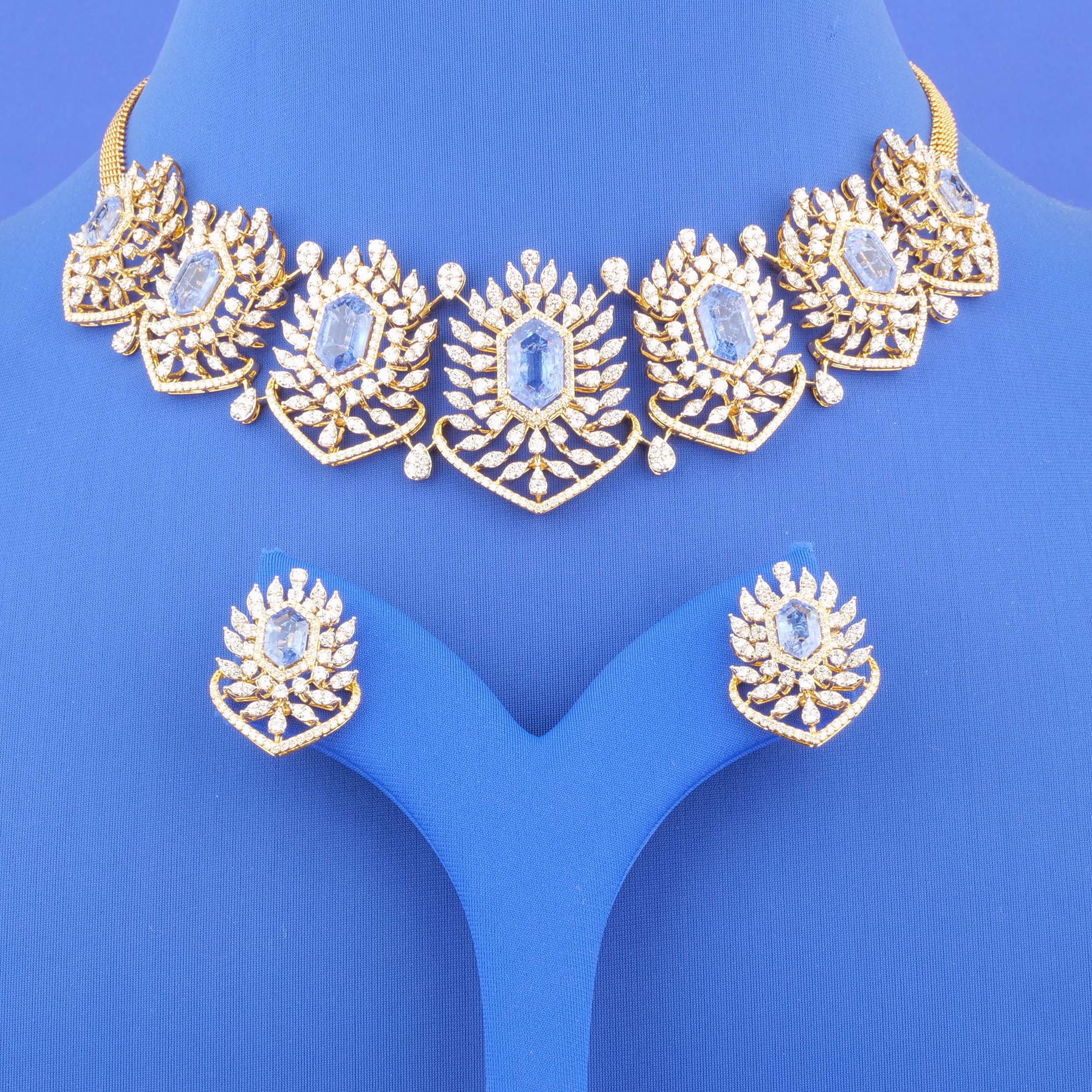 18K Yellow Gold Diamond Blue Sapphire Necklace and Earrings Set