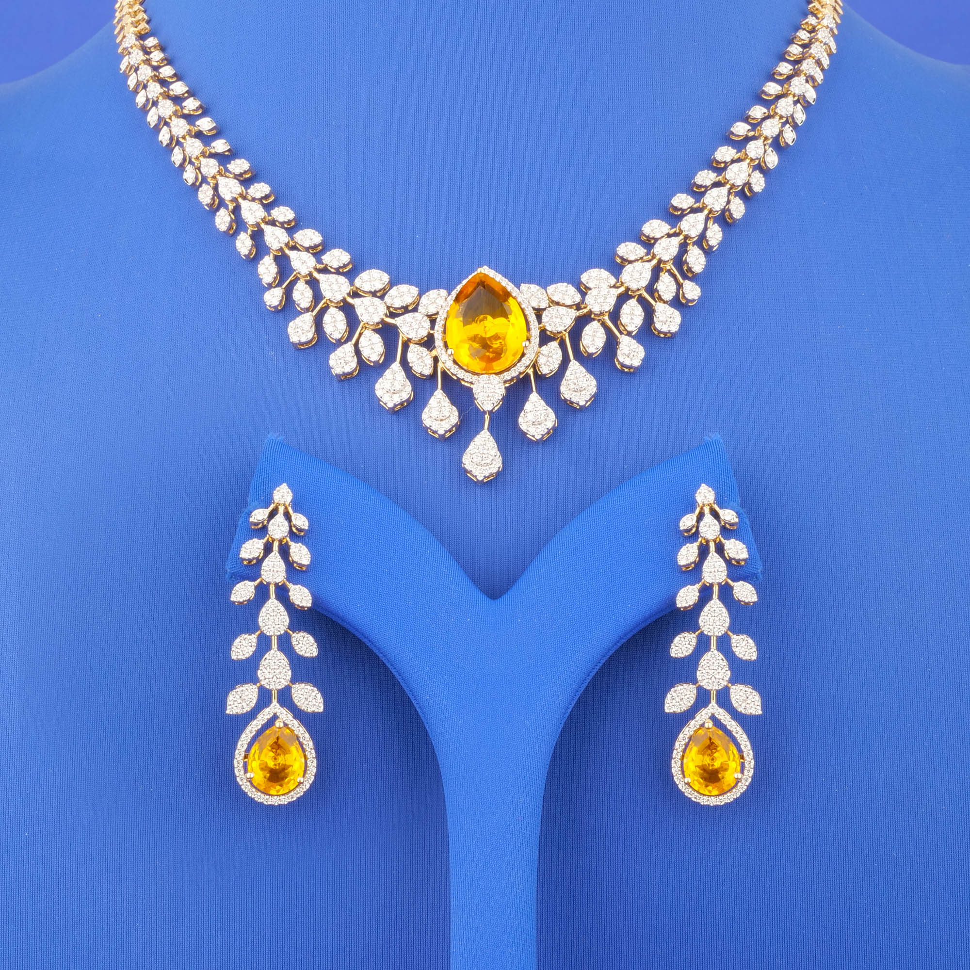 18K Yellow Gold Diamond Necklace and Earrings Set (Intchg.)