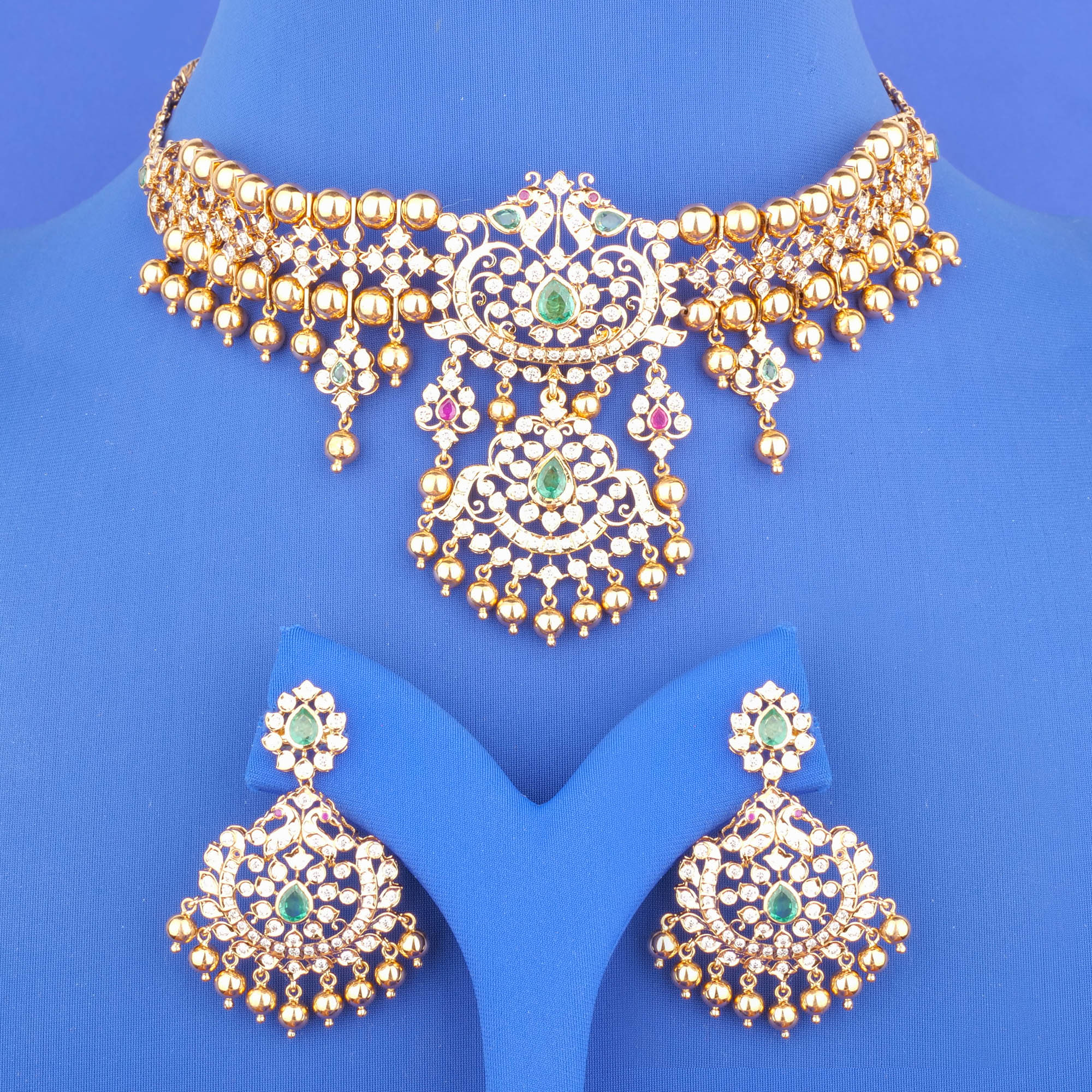 18K Gold Diamond Choker/Necklace and Earrings Set