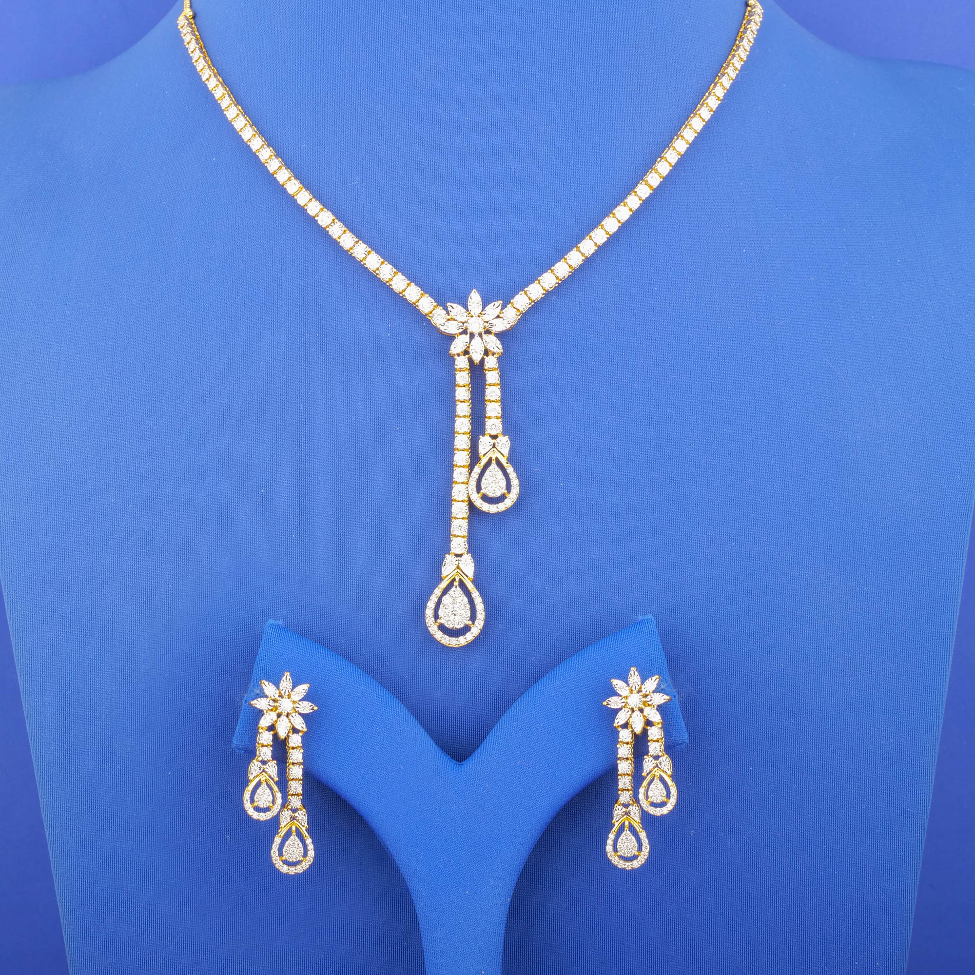 18K Yellow Gold Diamond Necklace and Earrings Set
