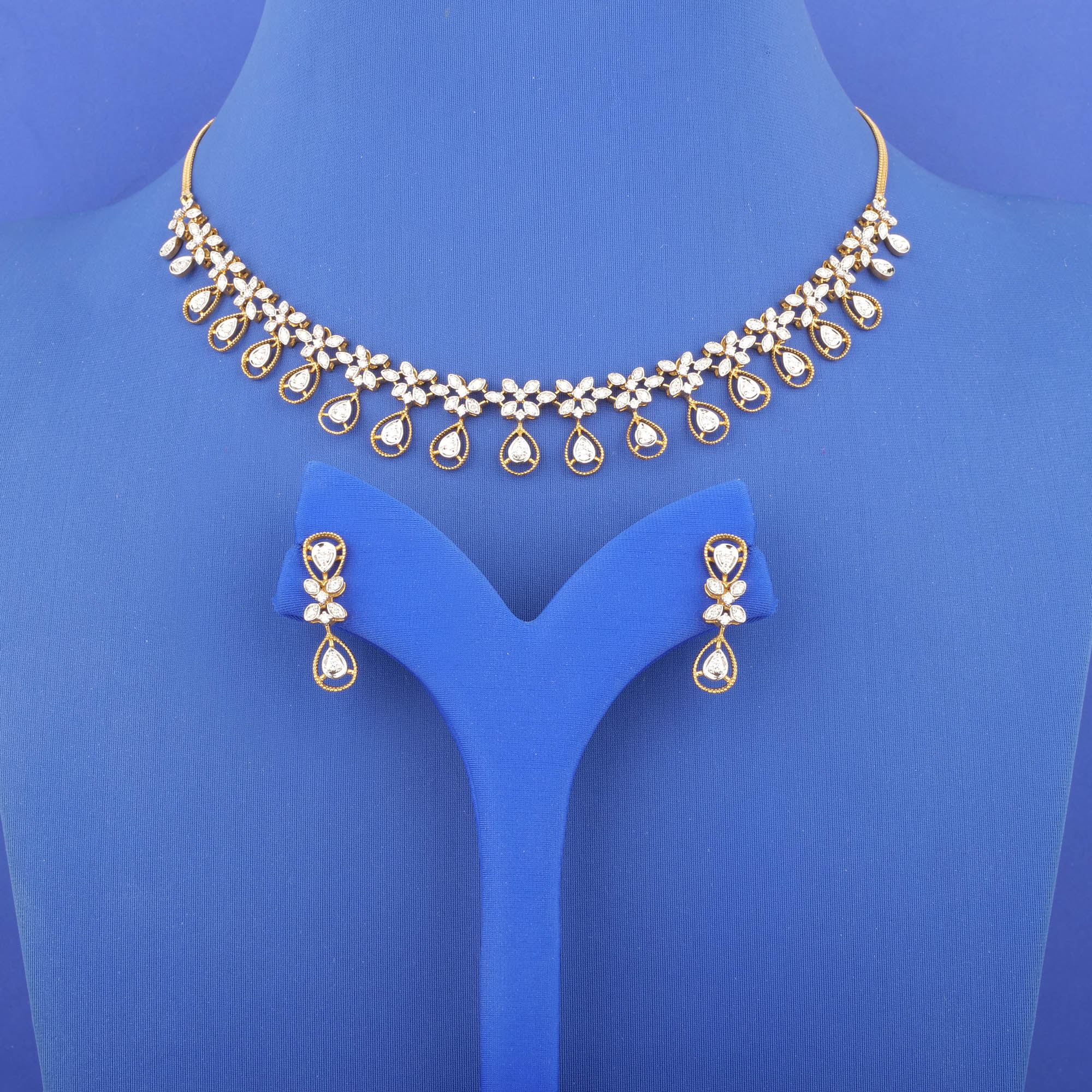 18K Yellow Gold Diamond Necklace and Earrings Set