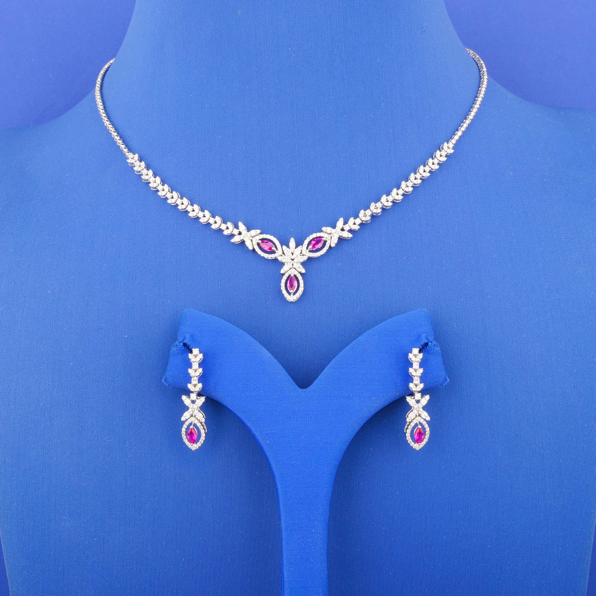 18K White Gold Diamond Necklace and Earrings Set w/ Red Onyx