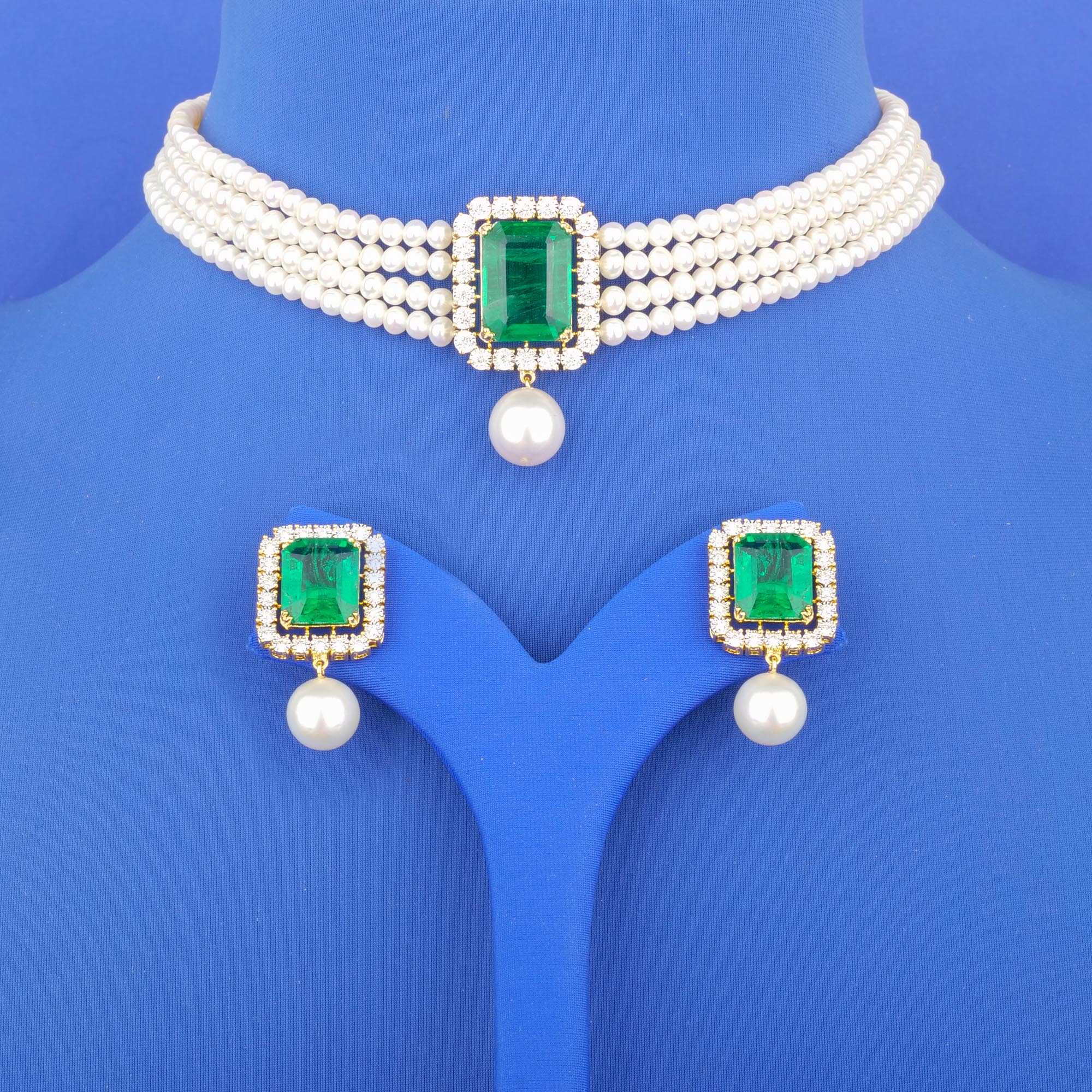 18K Yellow Gold Diamond Pearl Green Onyx Necklace and Earrings Set