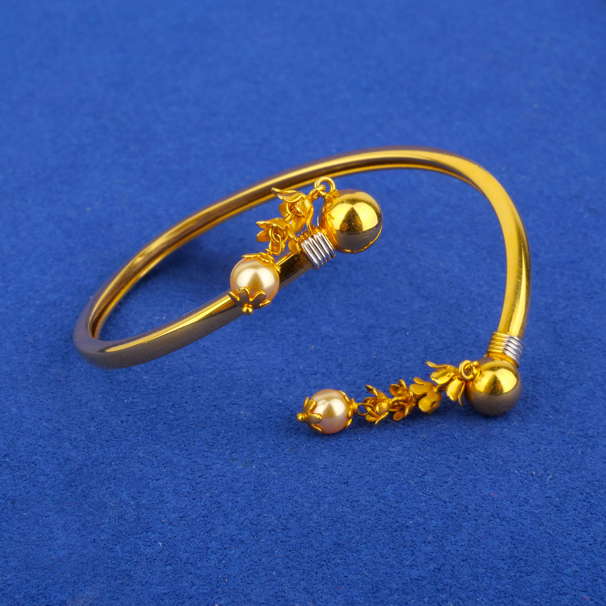 22K Gold Pearl Bangle/Bracelet
