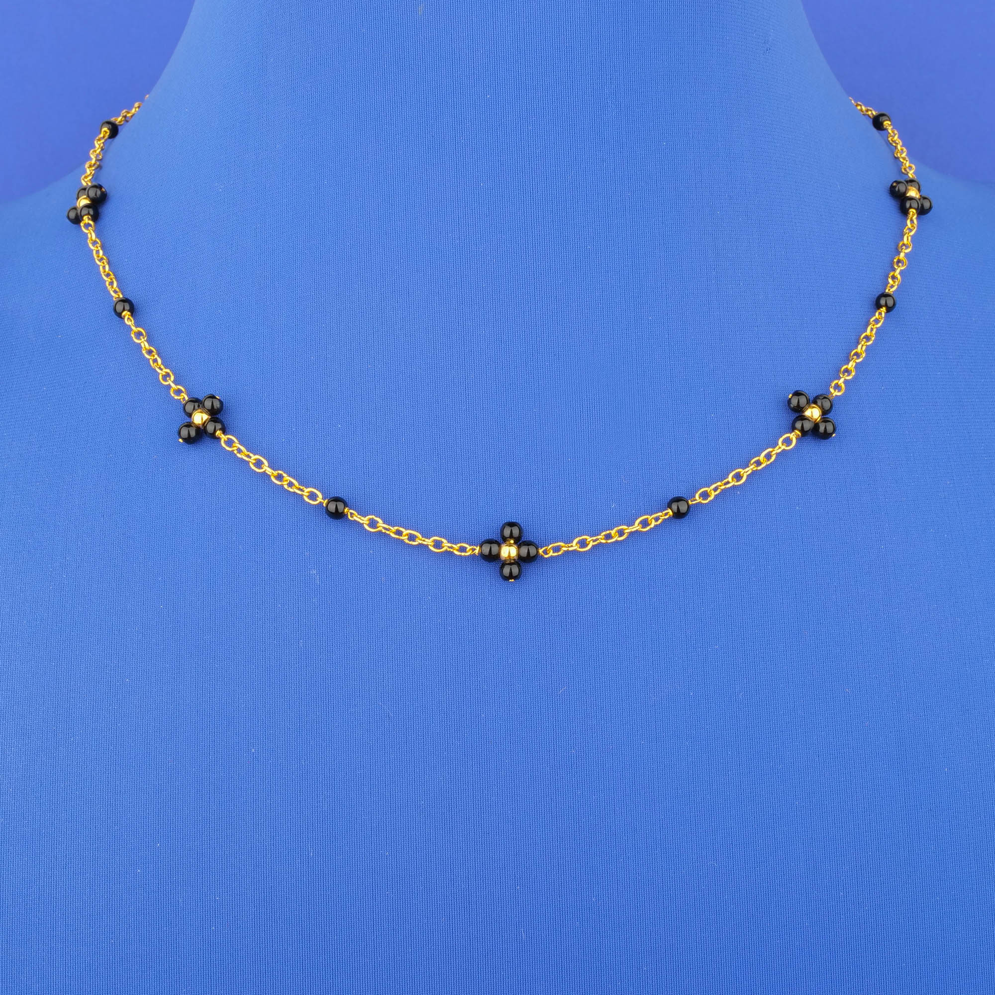 22K Gold Blackbead 'Clover' Chain