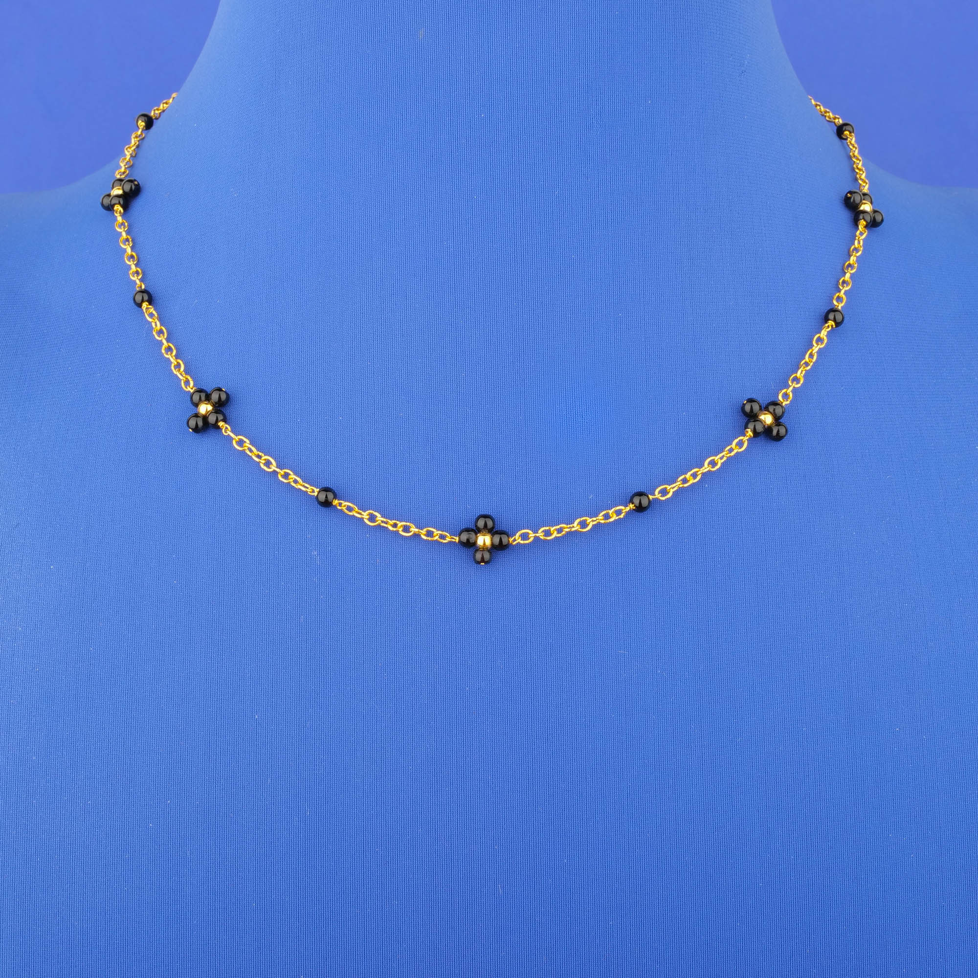 22K Gold Blackbead 'Clover' Chain