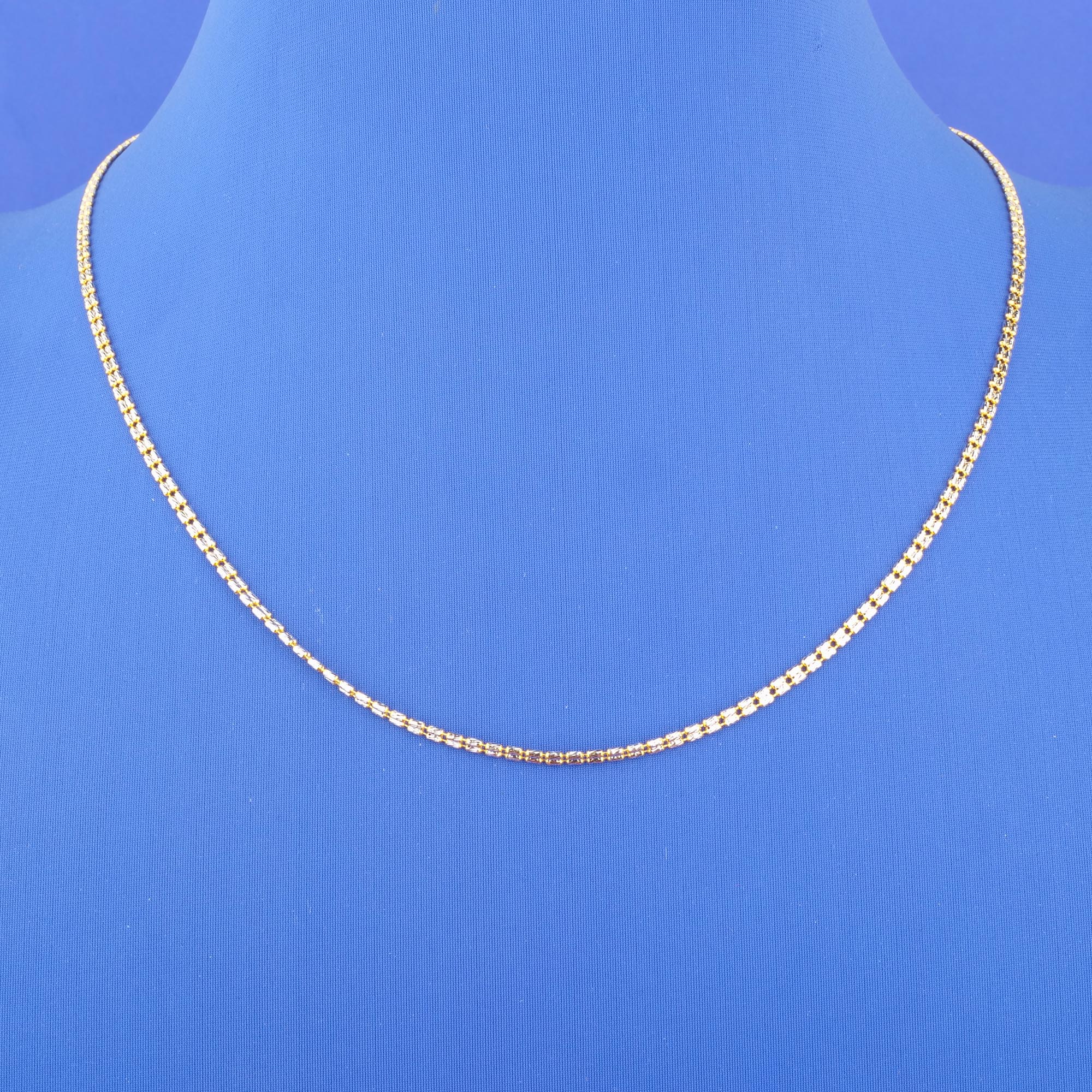 22K Two-Tone Gold Chain (=)