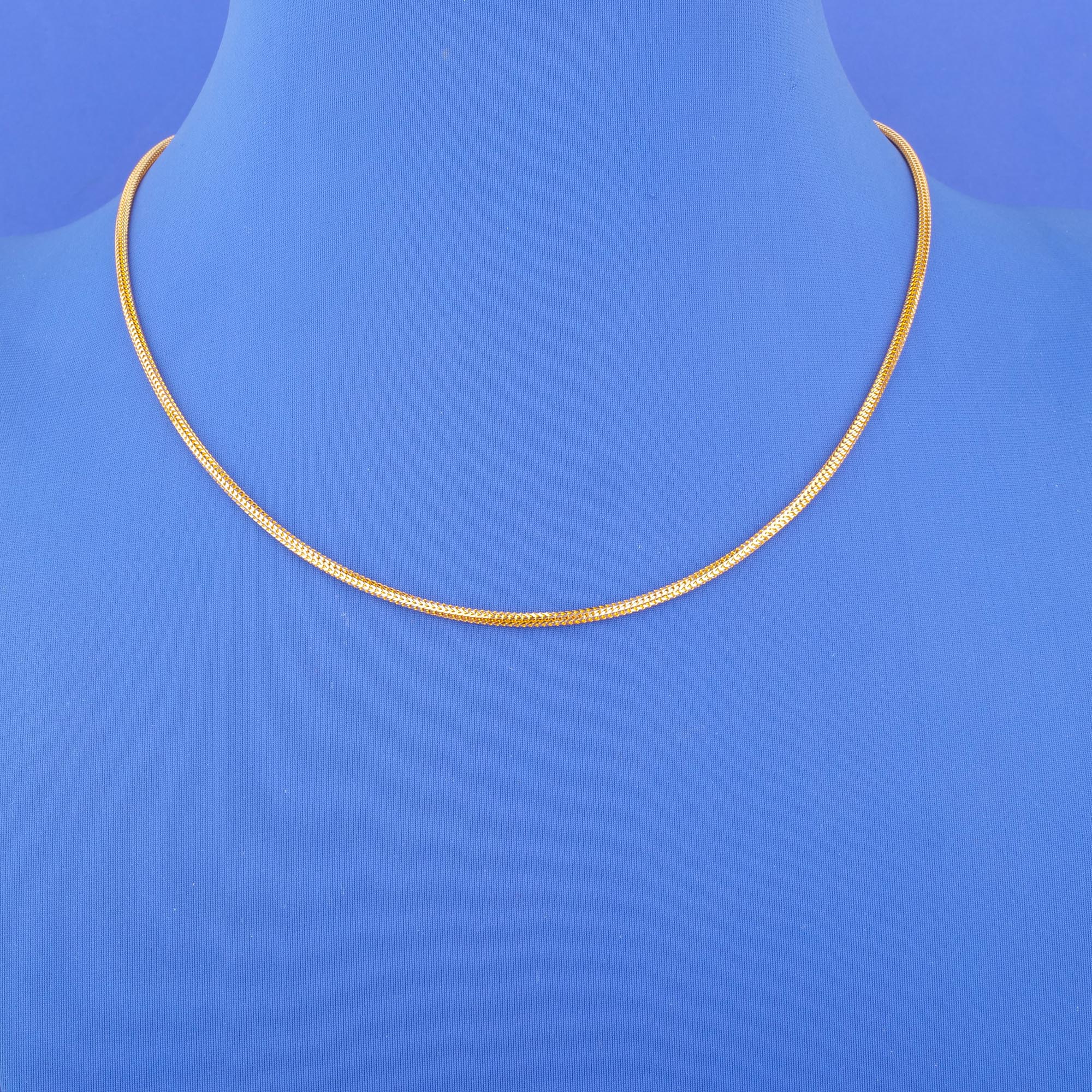 22K Two-Tone Gold Chain (v)