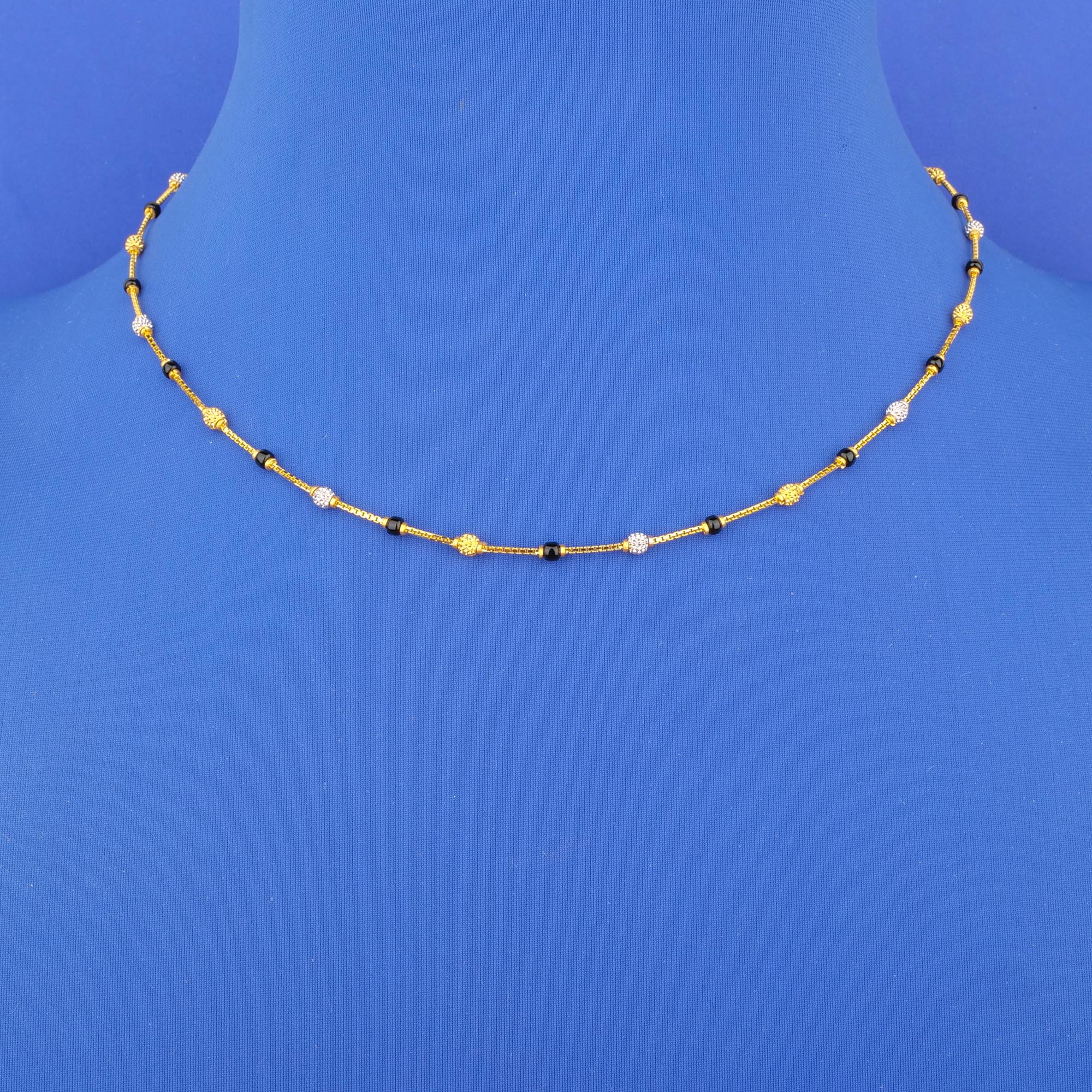 Twenty-Two Karat Two-Tone Gold Blackbead Chain*