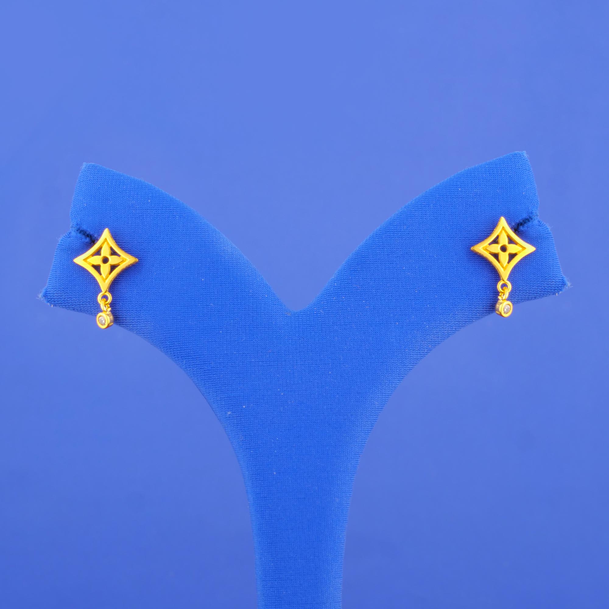 Twenty-Two Karat Gold Cubic Zirconia 'Drop' Earrings