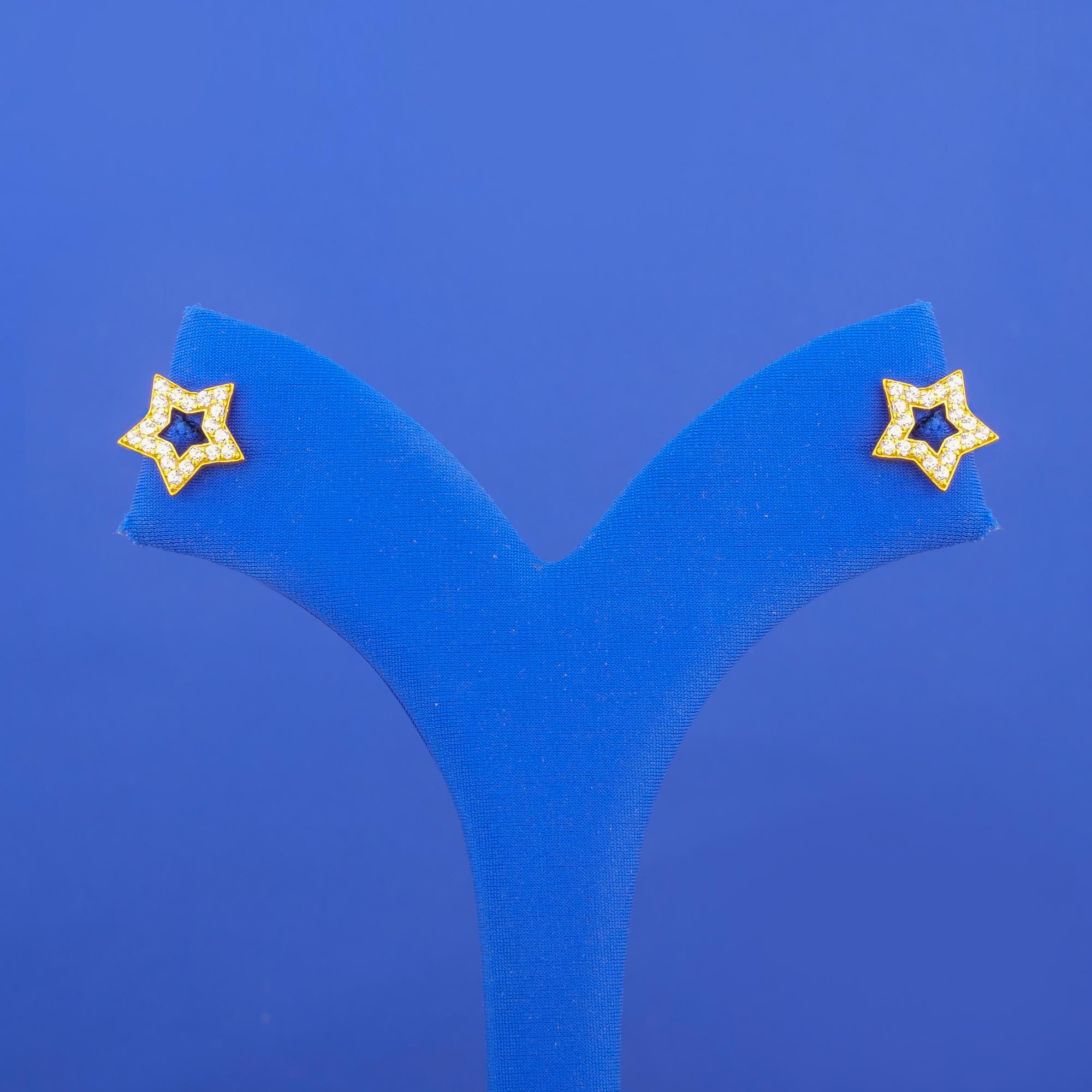 Twenty-Two Karat Gold Cubic Zirconia 'Heart' Earrings