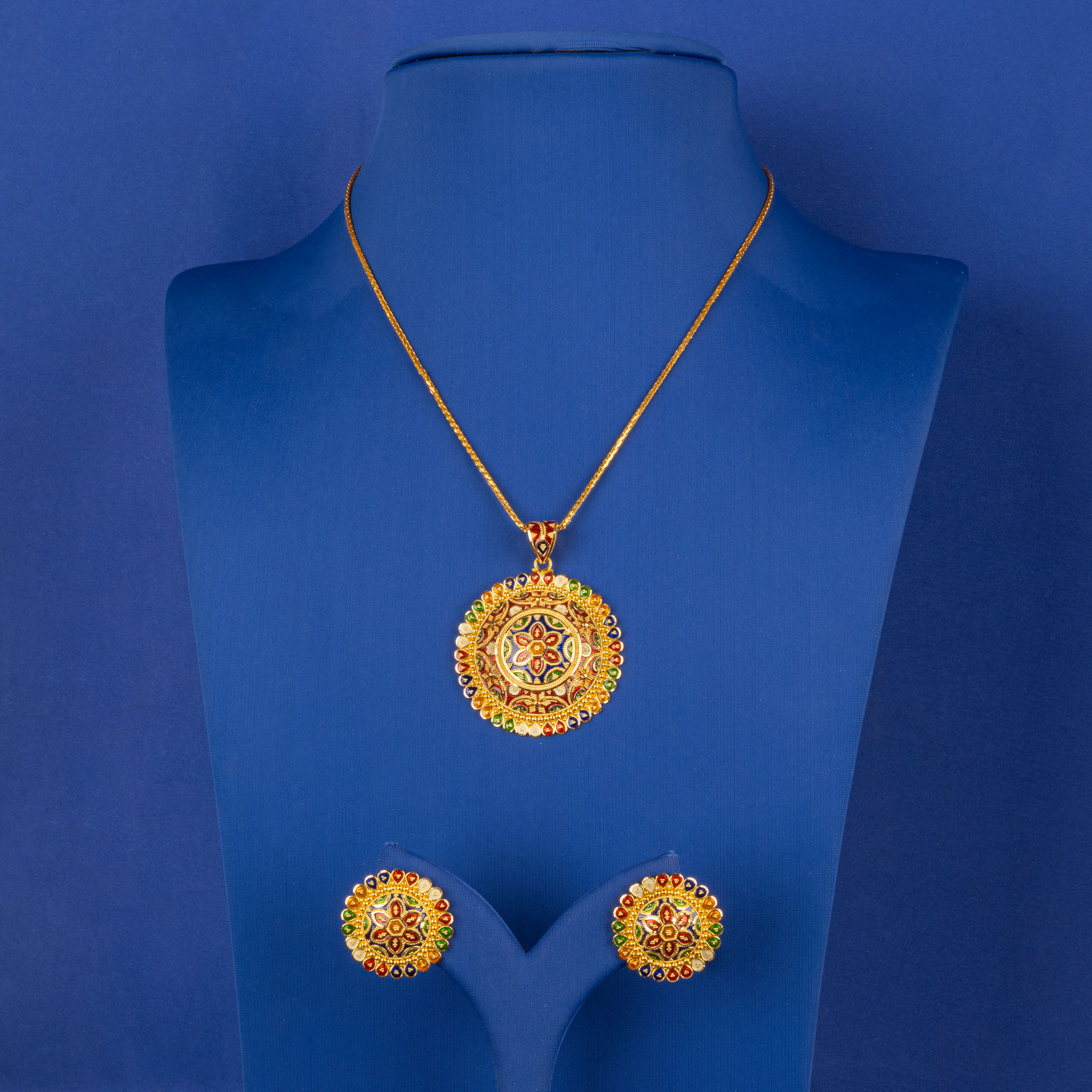 Ethereal Aura: Handmade 22K Gold Pendant and Earrings Set (chain not included)
