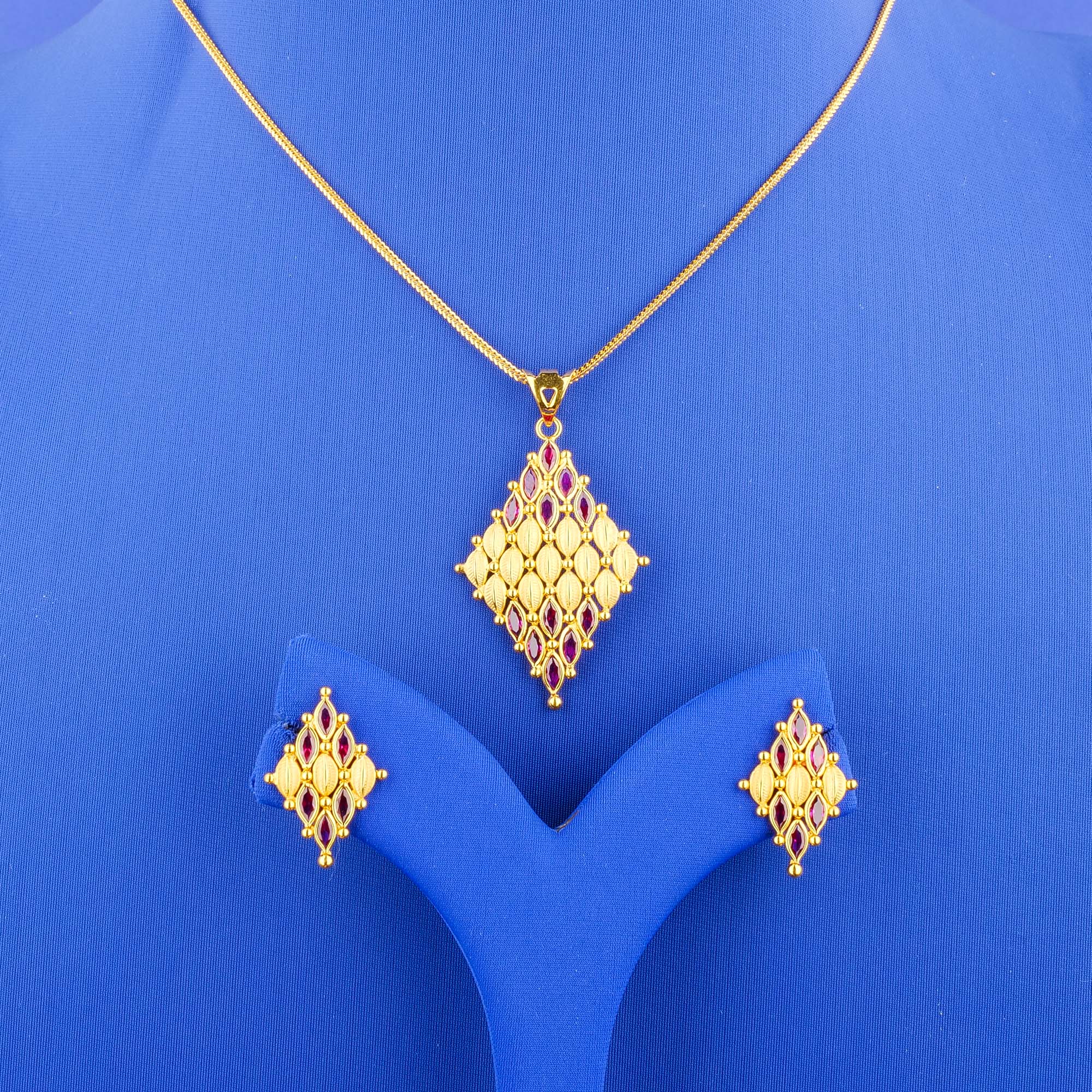 22K Gold Colored Stone Pendant and Earring set (chain not included)