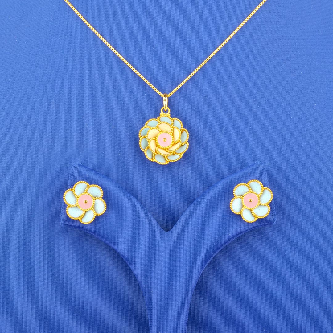 Twenty-Two Karat Minakari Gold Pendant and Earrings Set (chain not included)