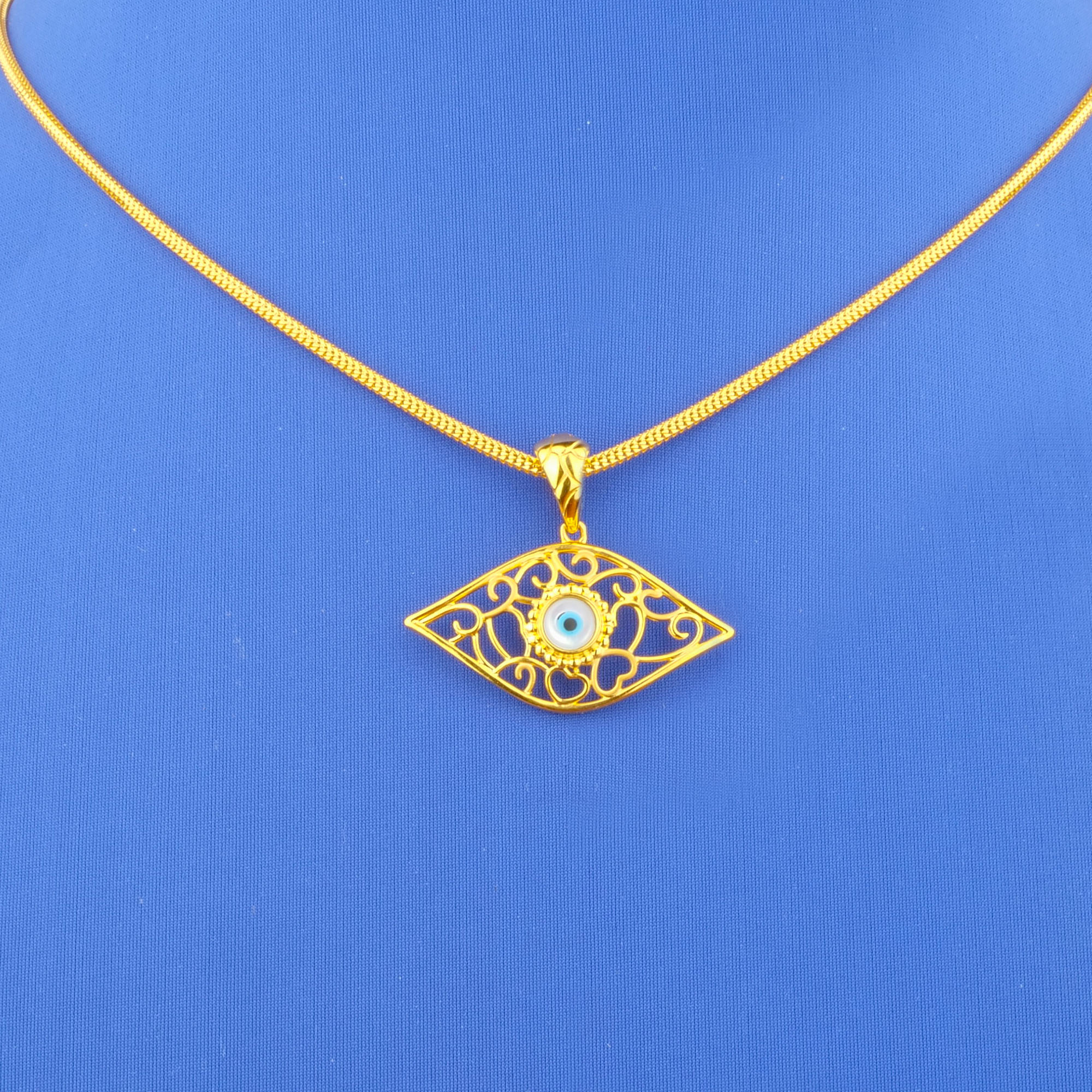 22K Gold Mother of Pearl Pendant (chain not included)