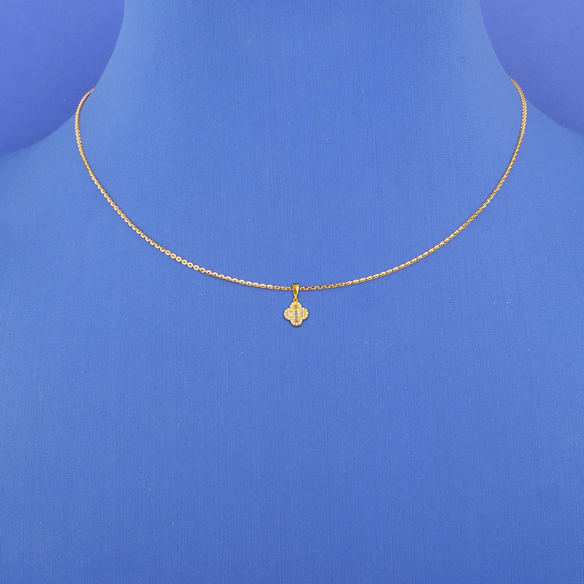 22K Gold Cubic Zirconia 'Clover' Pendant