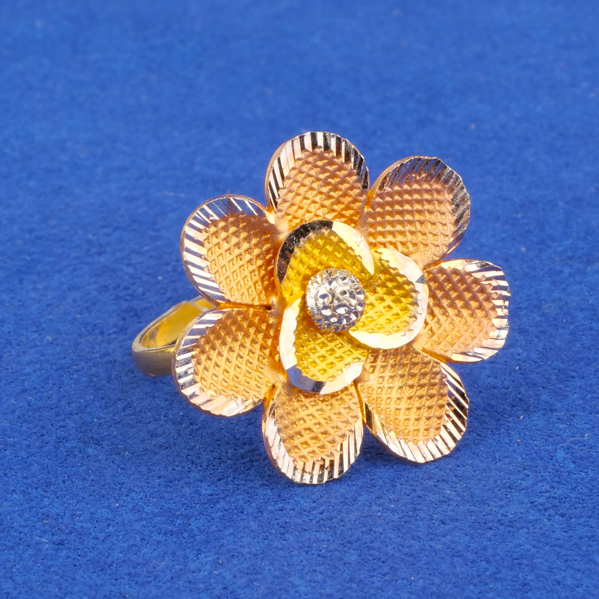 Twenty-Two Karat Gold Tri-Color Ring