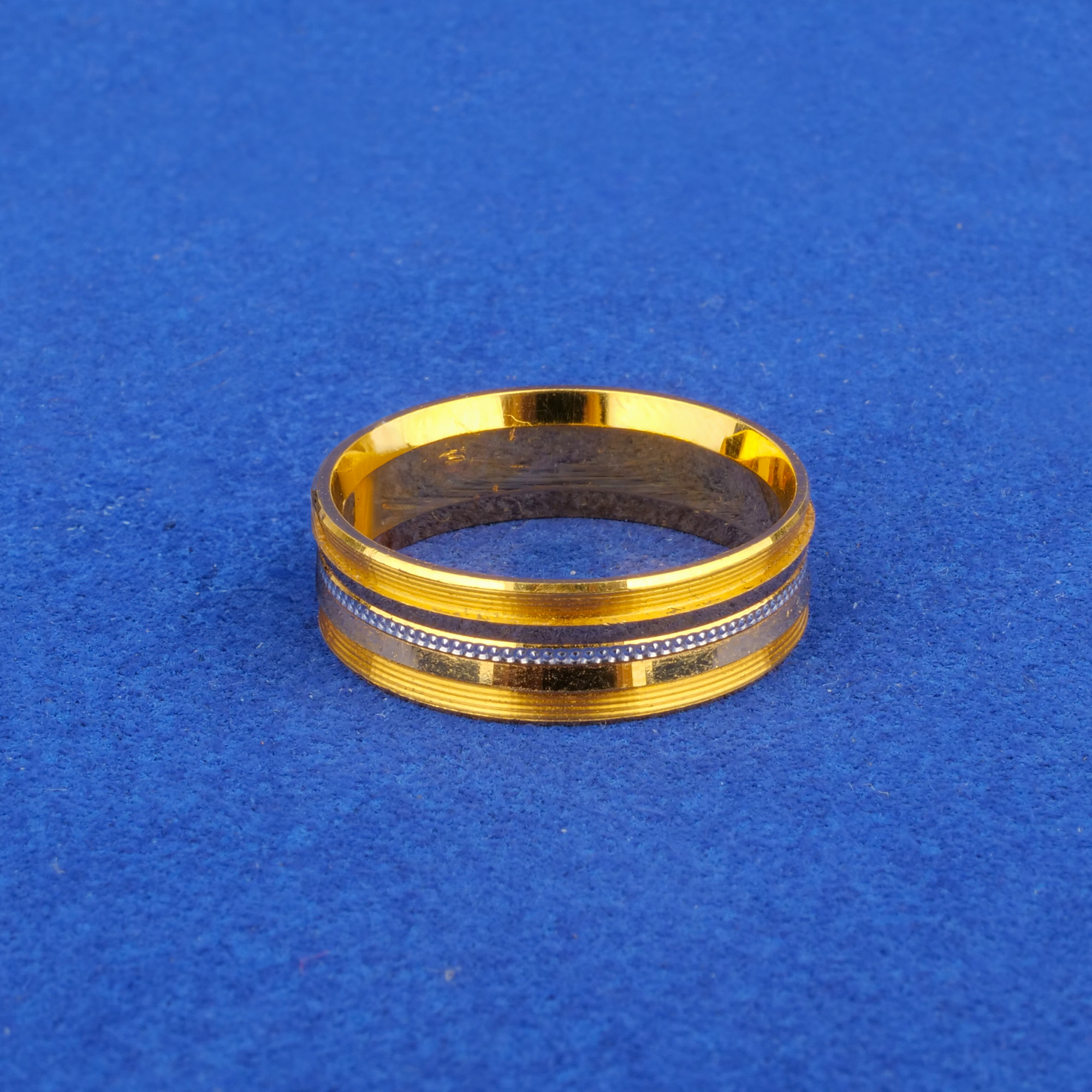 Twenty-Two Karat Gold Two-Tone Band