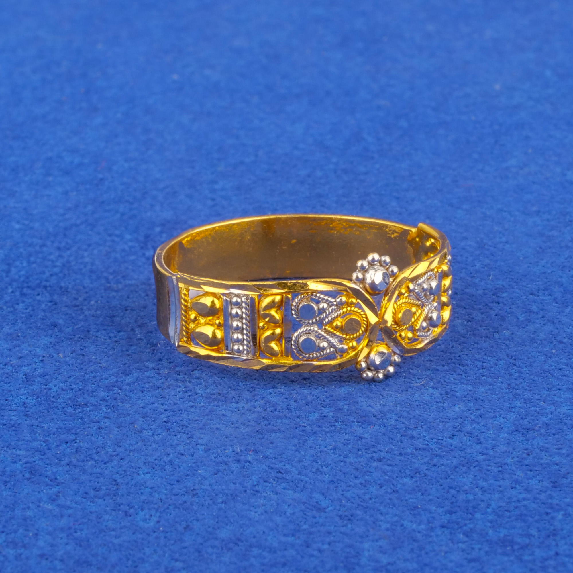 Twenty-Two Karat Two-Tone Gold Ring